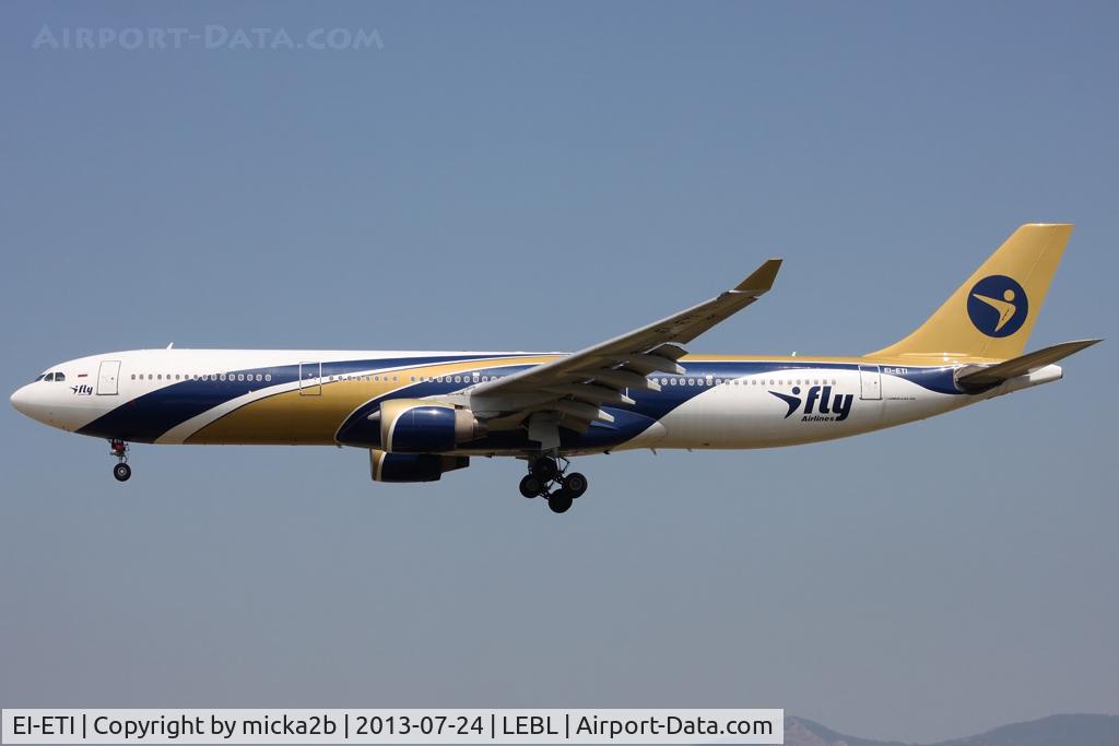 EI-ETI, 1997 Airbus A330-322 C/N 171, Landing