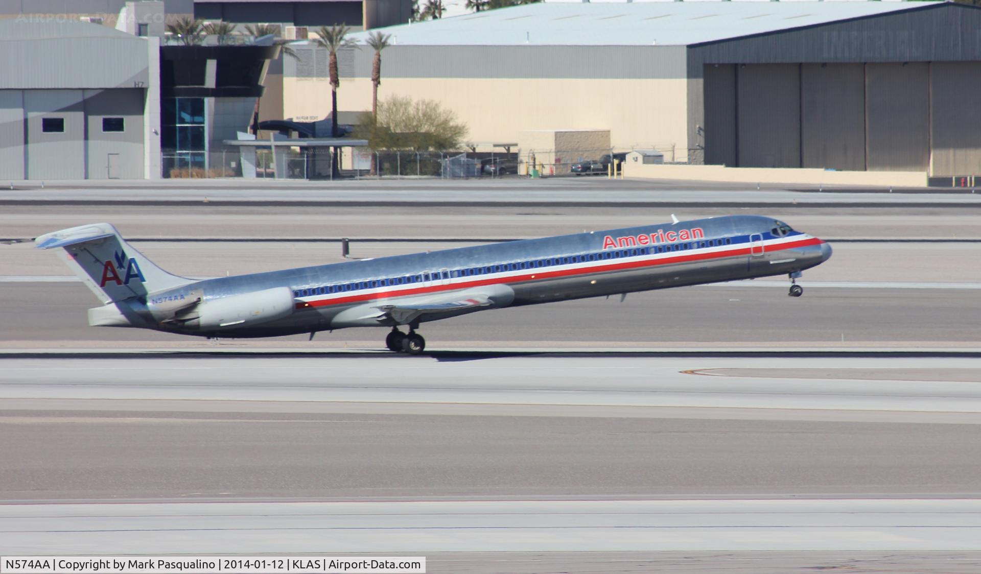 N574AA, 1991 McDonnell Douglas MD-82 (DC-9-82) C/N 53151, MD-82