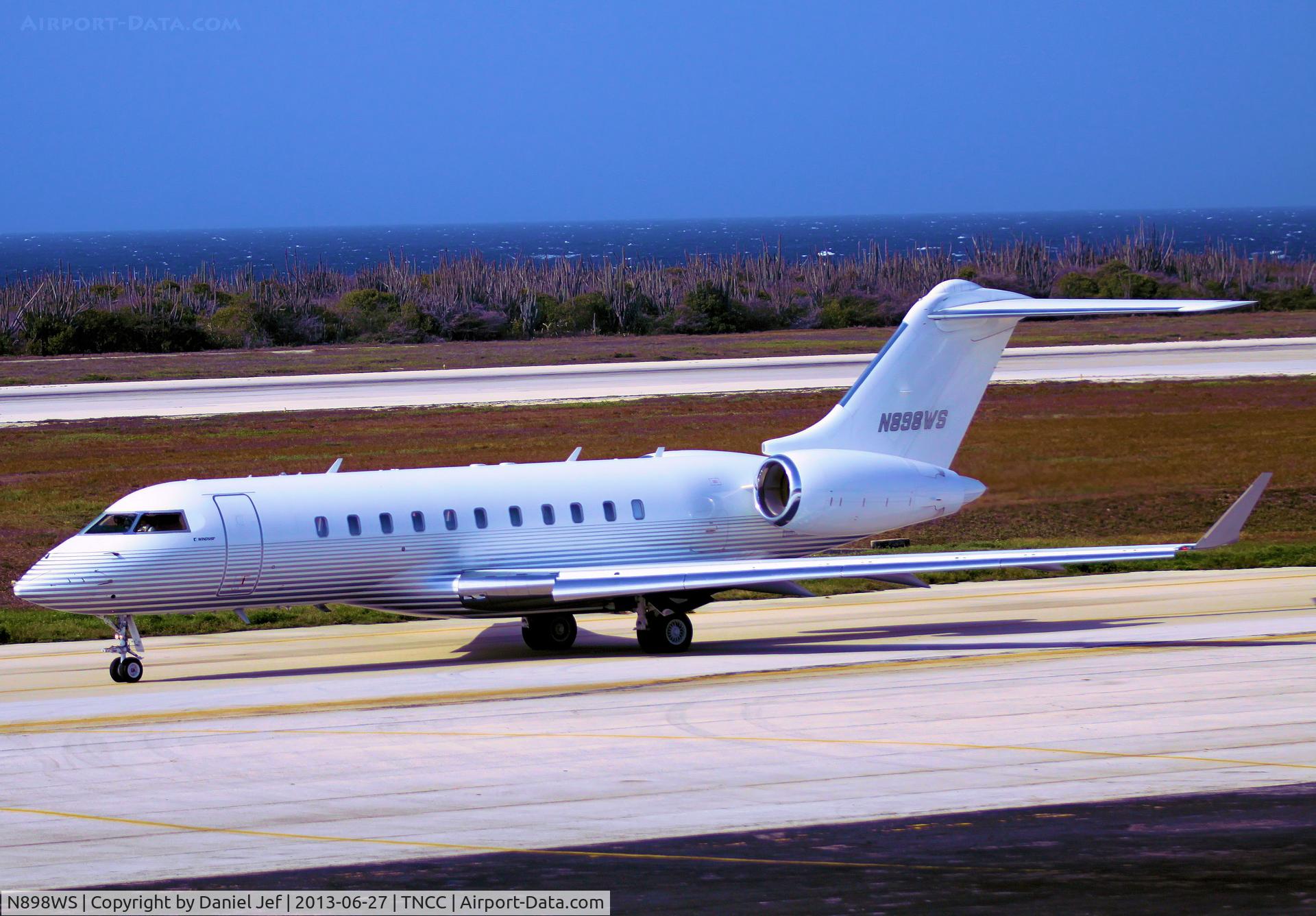 N898WS, 2007 Bombardier BD-700-1A11 Global 5000 C/N 9271, N898WS