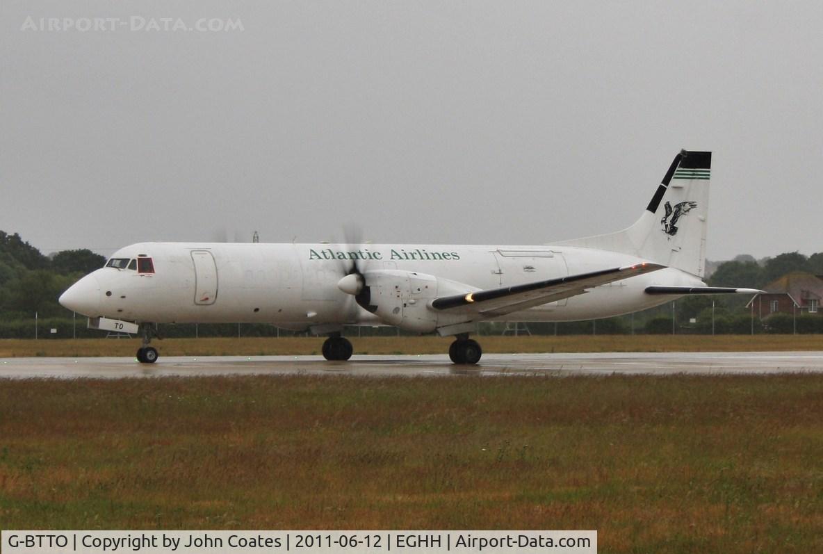 G-BTTO, 1990 British Aerospace ATP C/N 2033, Departing in unJunelike weather
