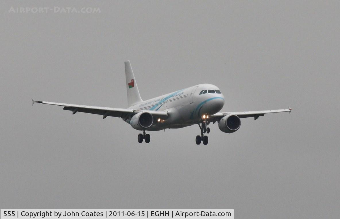 555, 2009 Airbus ACJ320 (A320-214/CJ) C/N 4117, On approach to 26 in poor weather