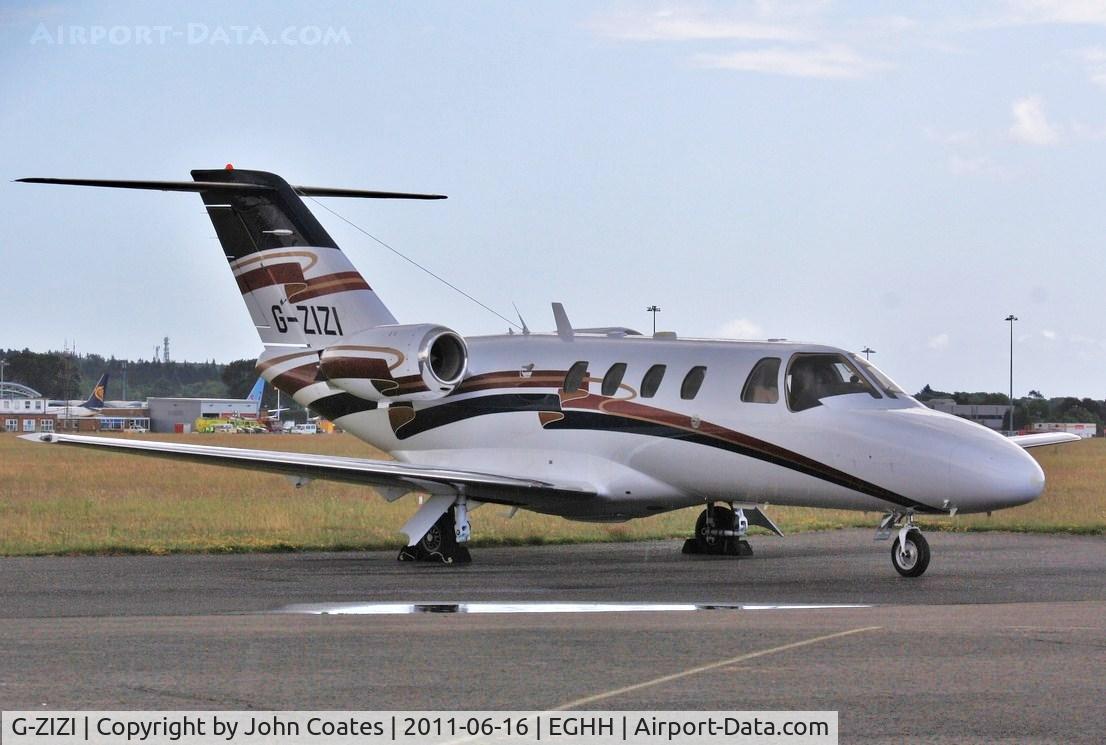 G-ZIZI, 1999 Cessna 525 CitationJet C/N 525-0345, C'est un joli reg !!
