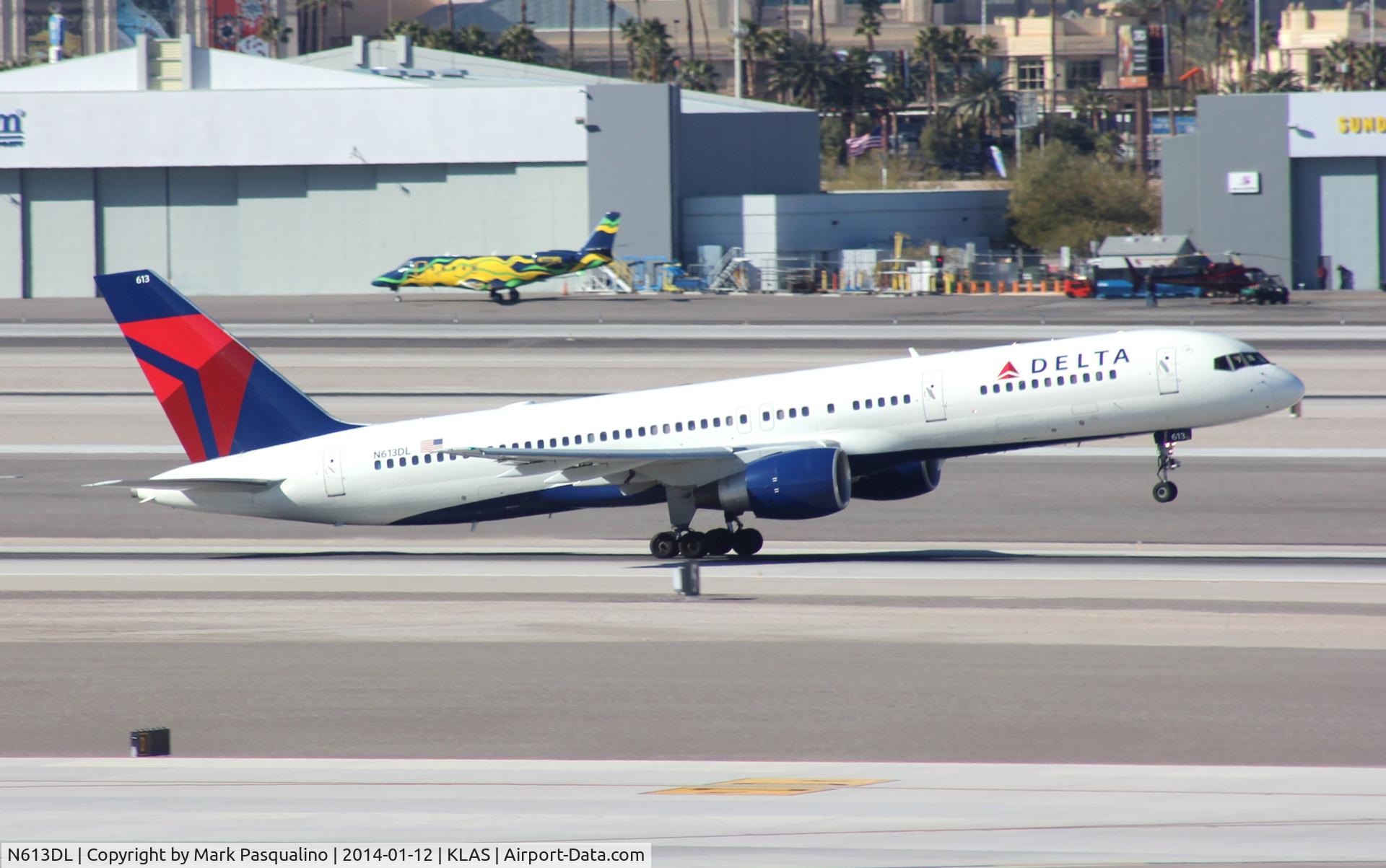 N613DL, 1985 Boeing 757-232 C/N 22820, Boeing 757-200