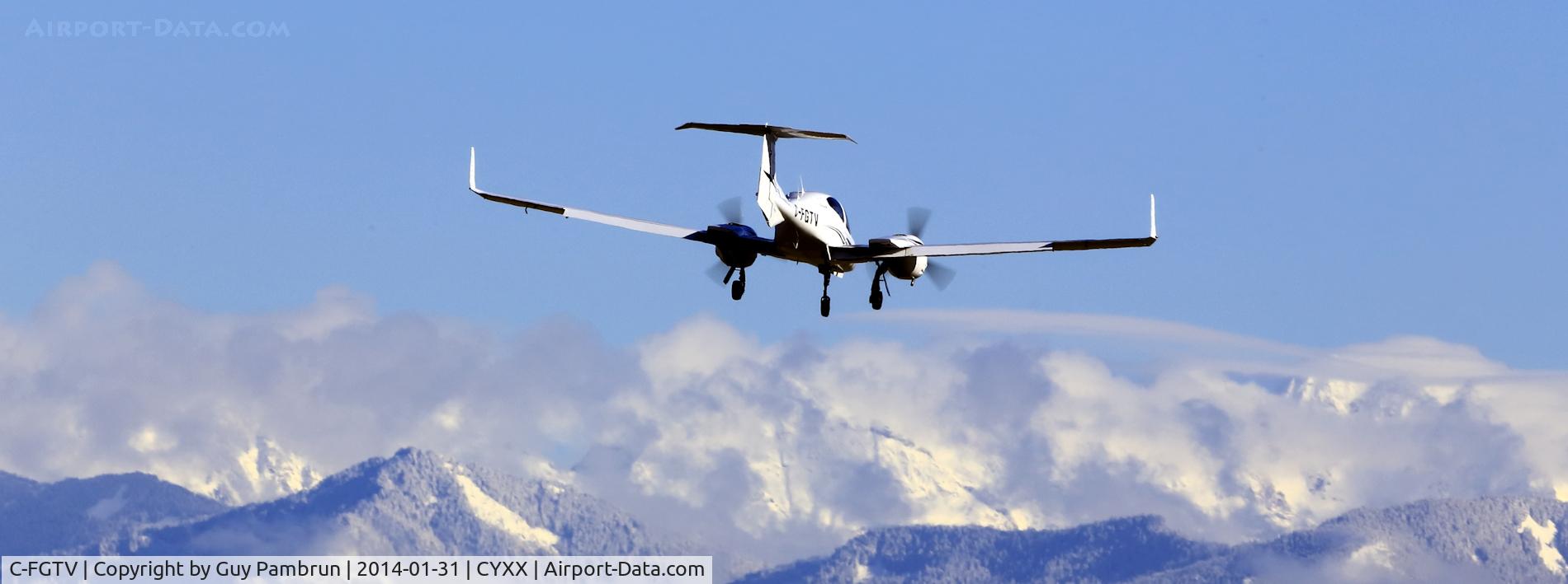 C-FGTV, 2007 Diamond DA-42 Twin Star C/N 42.AC089, Landing... tail view