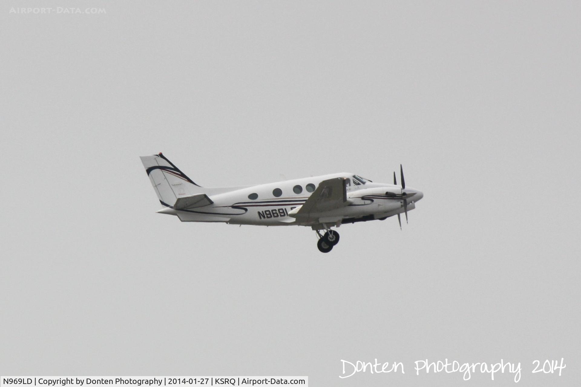 N969LD, Raytheon C90A King Air C/N LJ1737, King Air 90 (N969LD) departs Sarasota-Bradenton International Airport enroute to Salisbury Airport