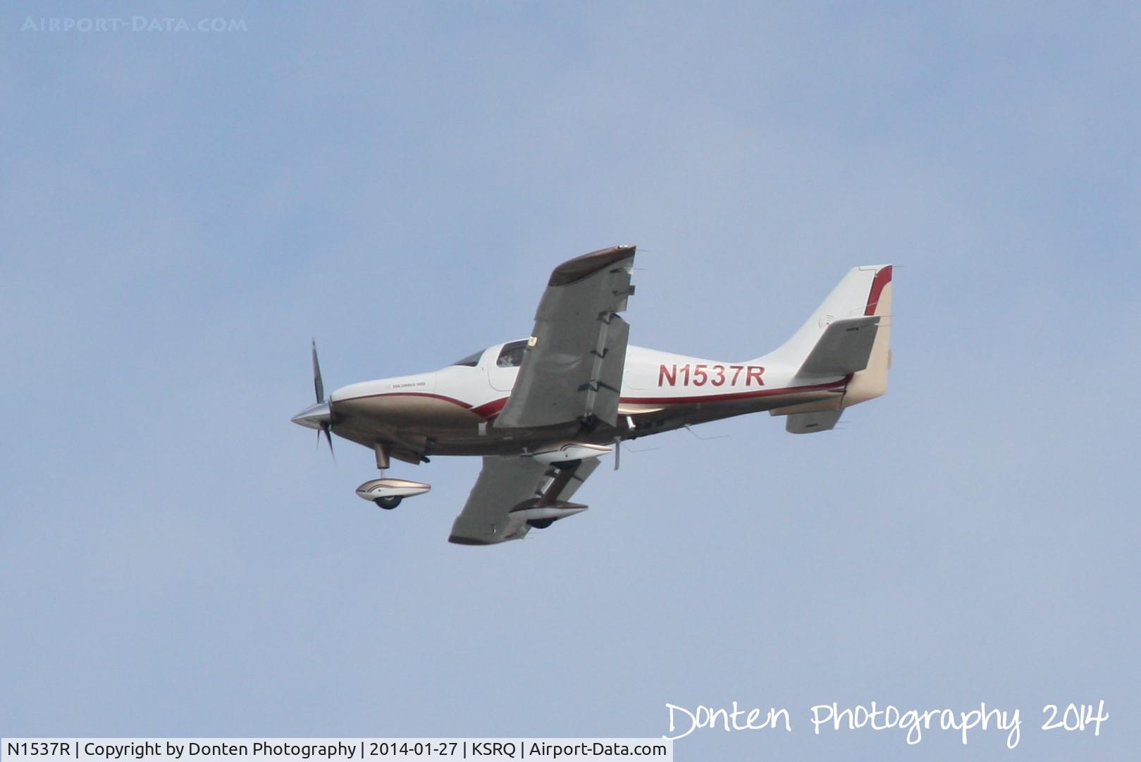 N1537R, 2007 Columbia Aircraft Mfg LC41-550FG C/N 41778, Cessna 400 (N1537R) on approach to Sarasota-Bradenton International Airport following a flight from Grand Bahama Island