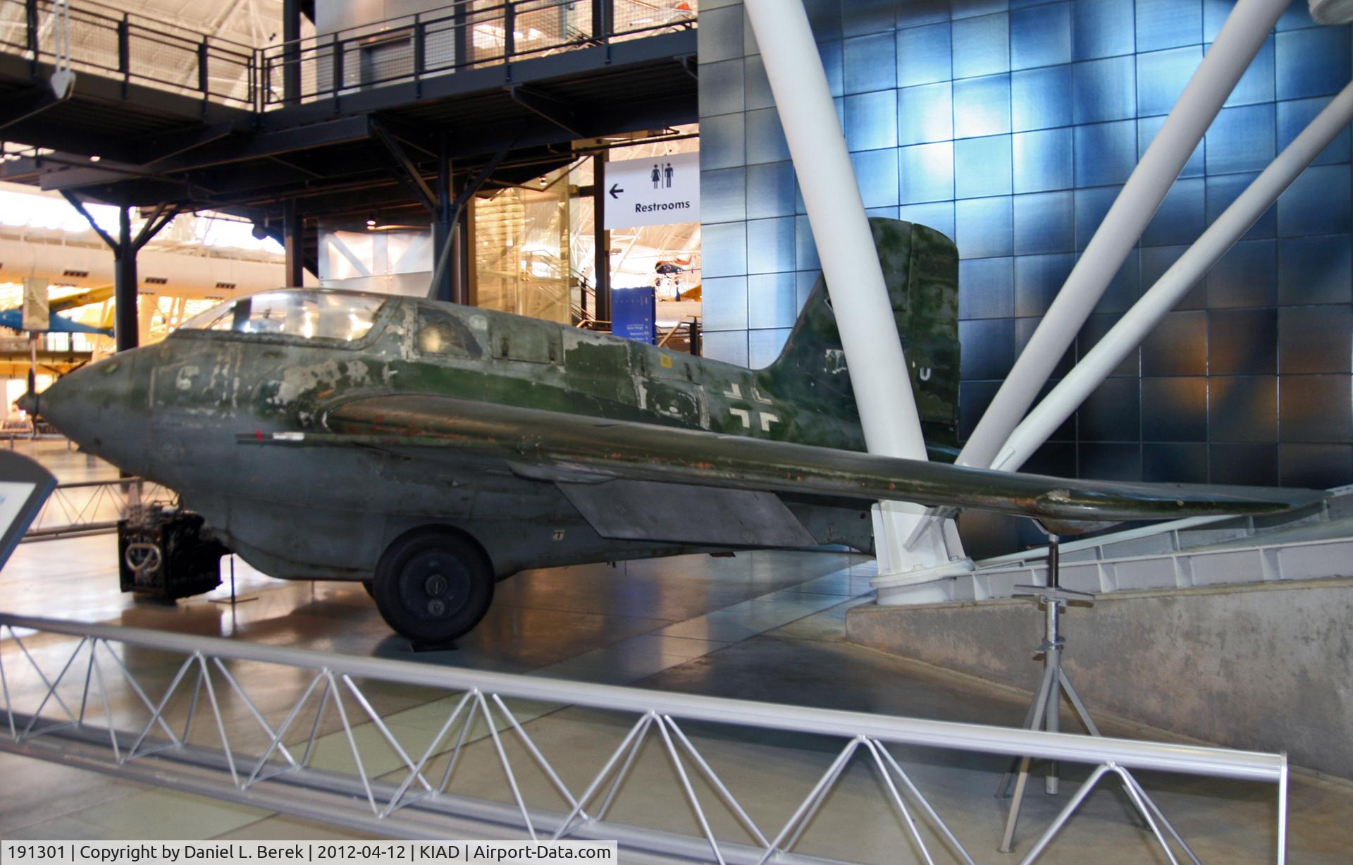191301, Messerschmitt Me-163B Komet C/N Not found 191301, Very interesting semi-tailless delta-wing German aircraft.