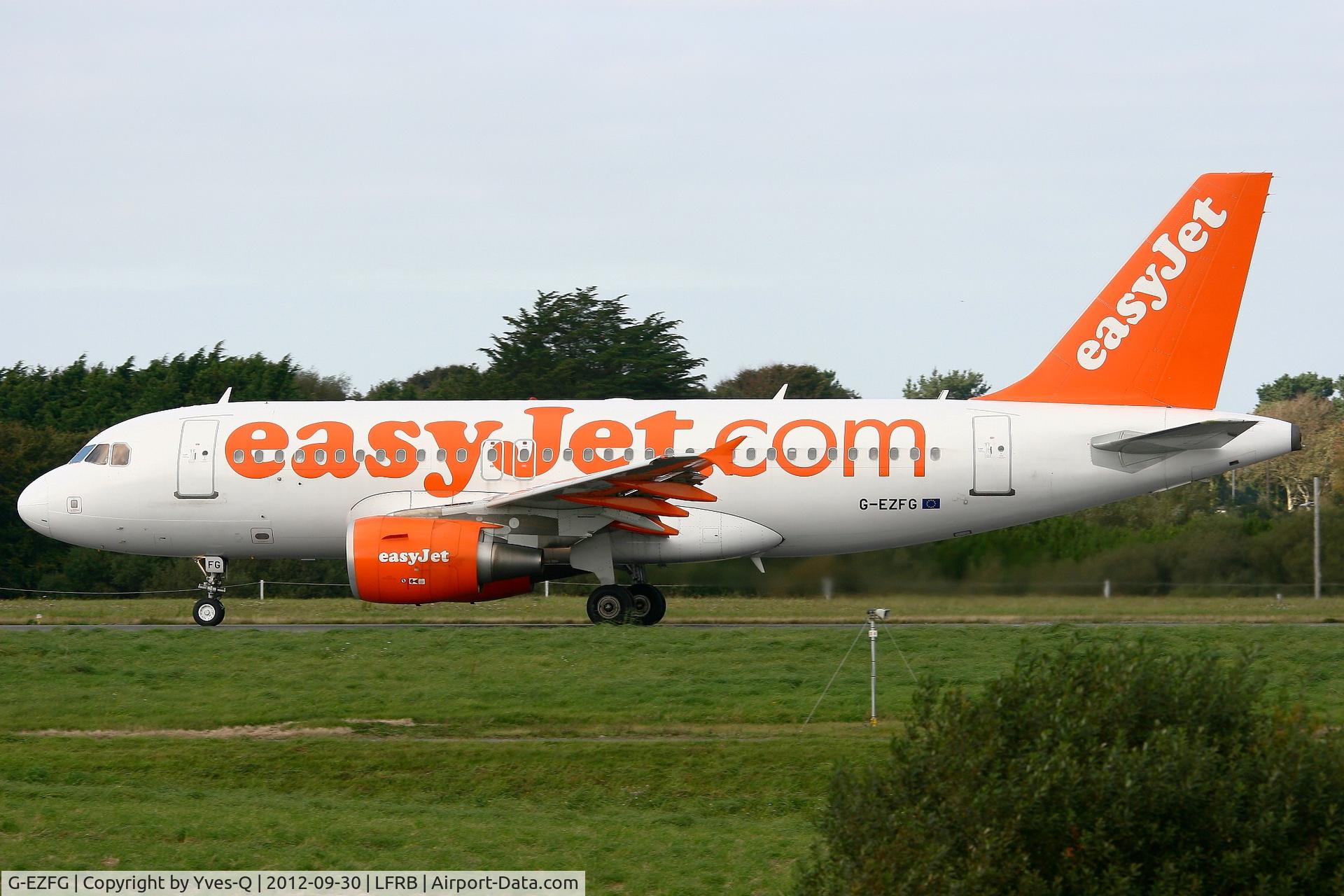G-EZFG, 2009 Airbus A319-111 C/N 3845, Airbus A319-111, Take off run Rwy 25L, Brest-Bretagne Airport (LFRB-BES)