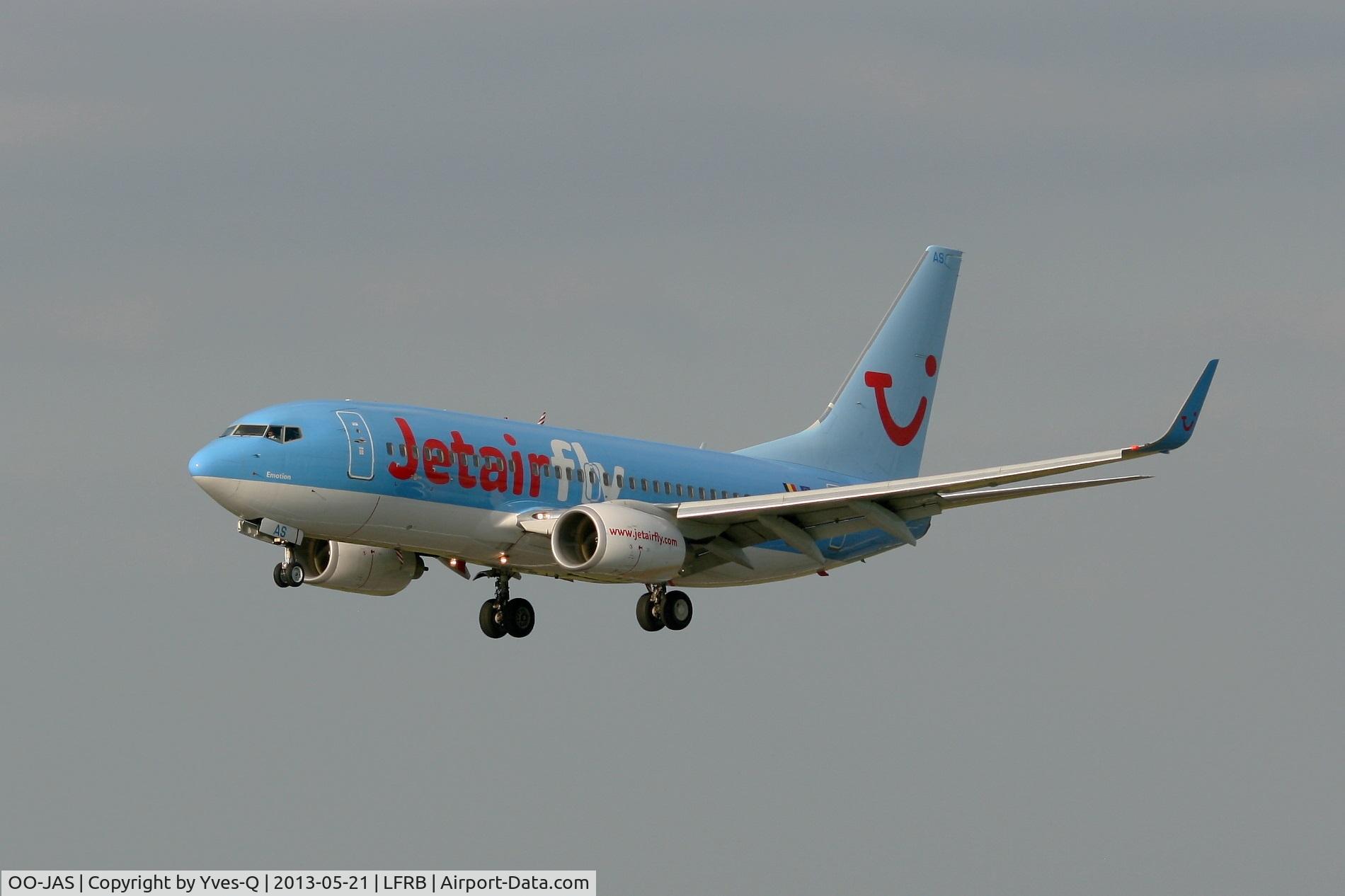 OO-JAS, 2008 Boeing 737-7K5 C/N 35144, Boeing 737-7K5, Short Approach Rwy 25L, Brest-Bretagne Airport (LFRB-BES)