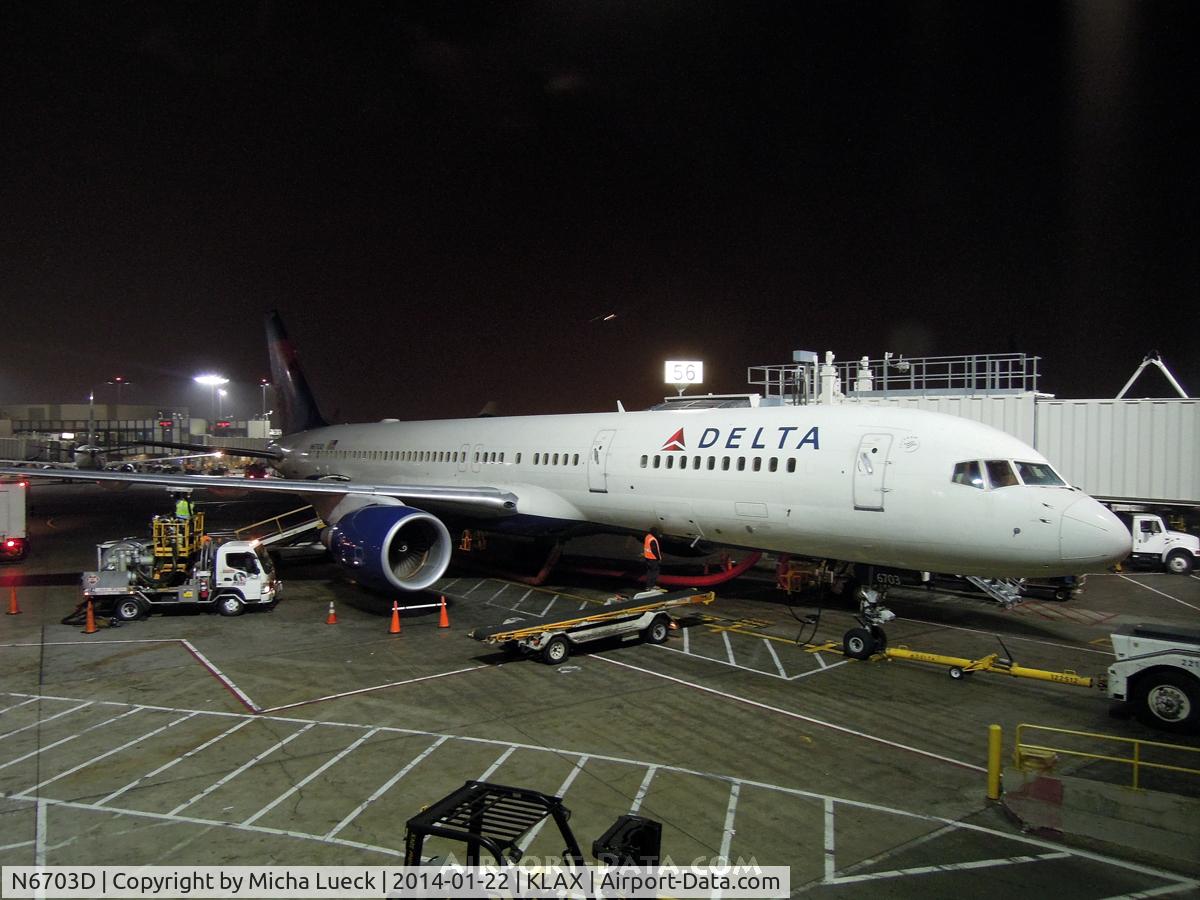 N6703D, 2000 Boeing 757-232 C/N 30234, At LAX