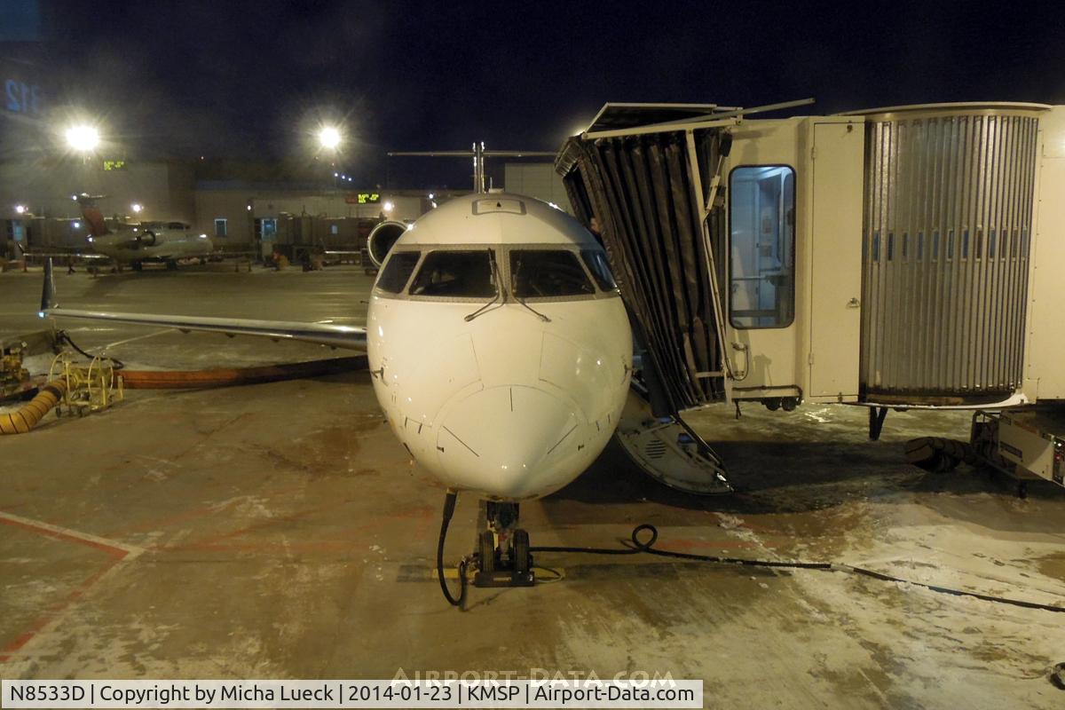 N8533D, 2001 Bombardier CRJ-200LR (CL-600-2B19) C/N 7533, At Minneapolis - St Paul
