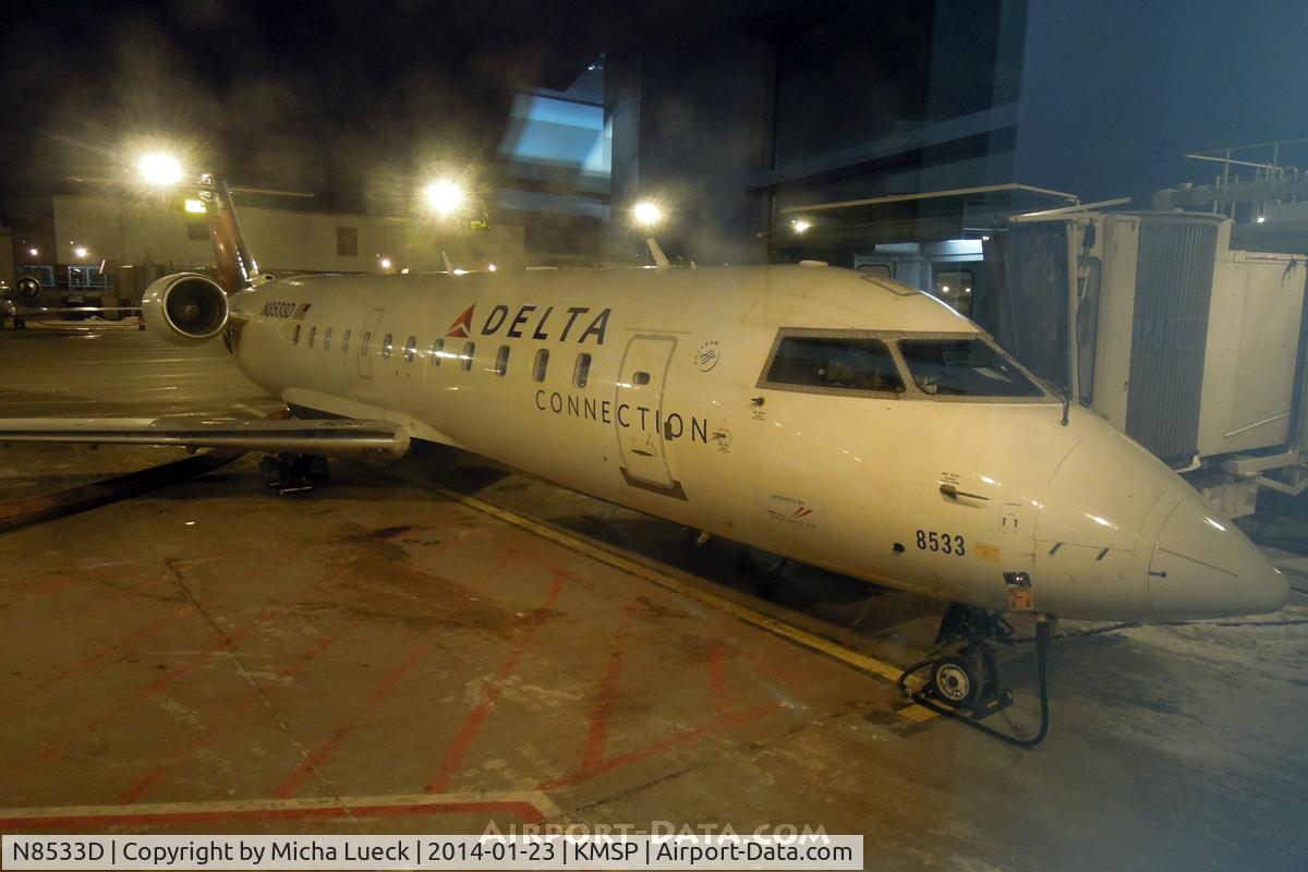 N8533D, 2001 Bombardier CRJ-200LR (CL-600-2B19) C/N 7533, At Minneapolis - St Paul