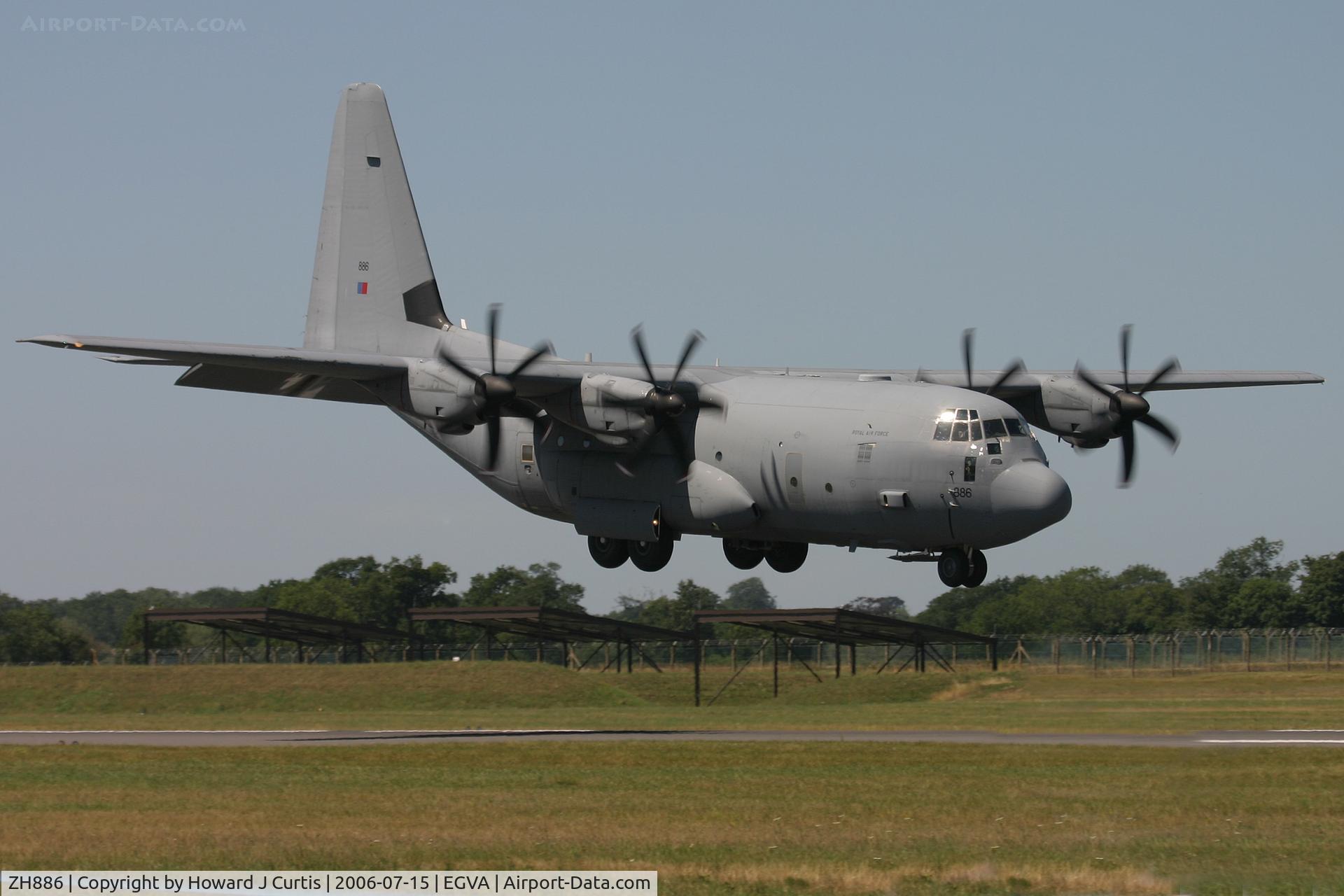 ZH886, 1999 Lockheed Martin C-130J Hercules C.5 C/N 382-5484, RIAT 2006. Coming in to land.