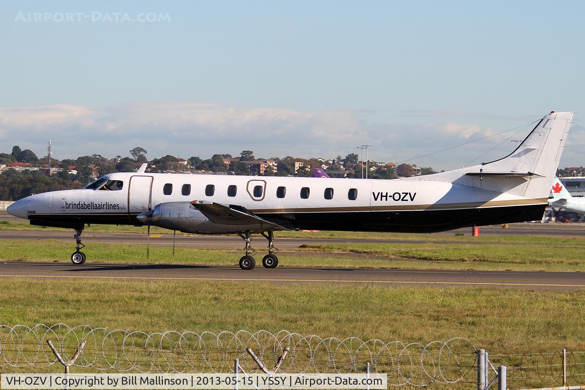 VH-OZV, 1979 Fairchild SA-227AC Metro III C/N AC-610B, TAXIING