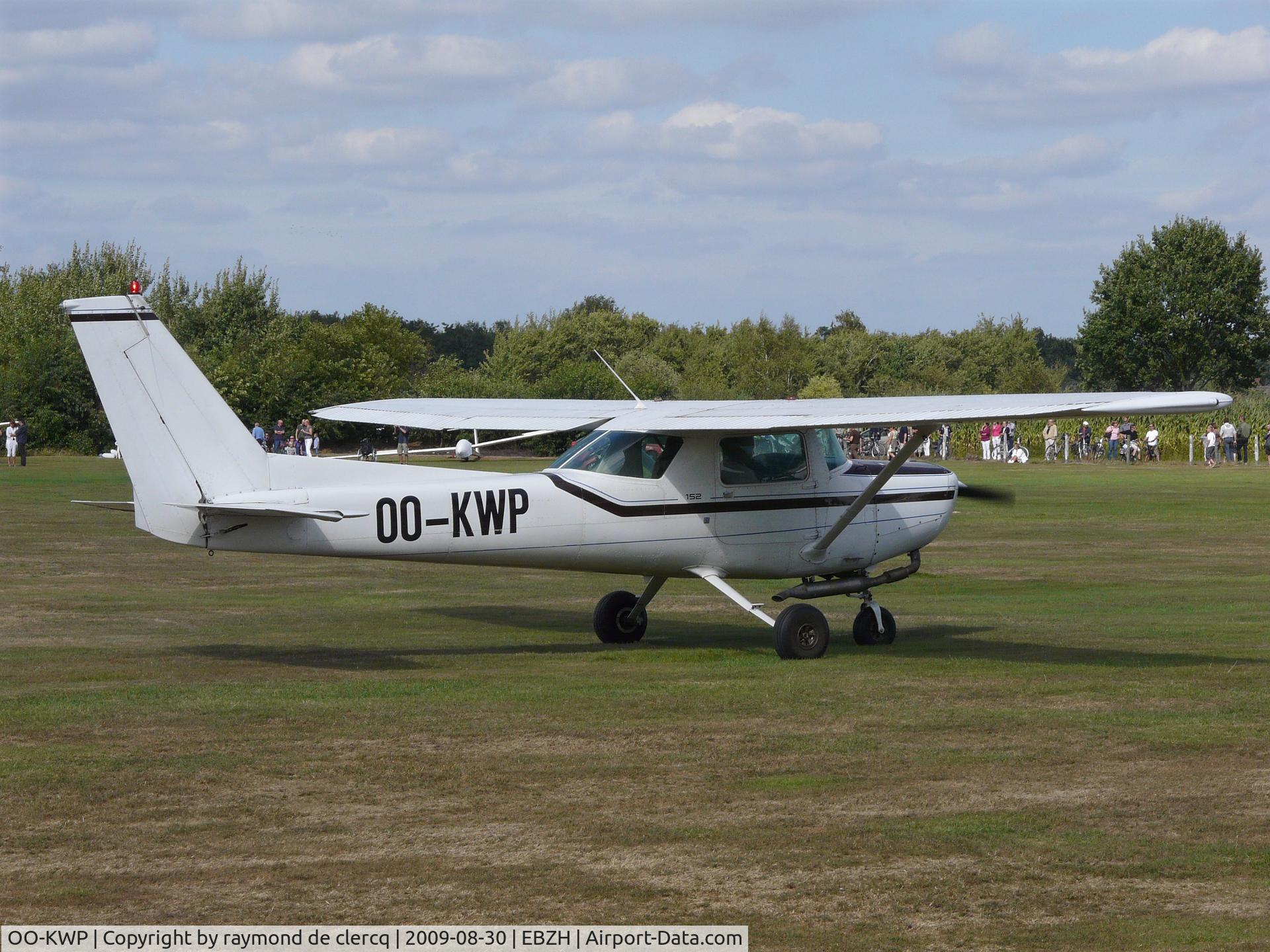 OO-KWP, 1985 Cessna 152 C/N 15285995, 100 Years Kiewit  30-8-2009