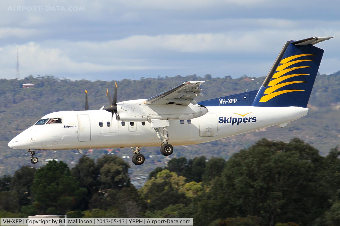 VH-XFP, 1992 De Havilland Canada DHC-8-102 Dash 8 C/N 346, Finals to 03