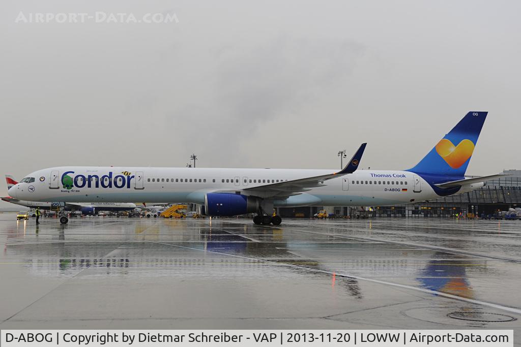 D-ABOG, 1999 Boeing 757-330 C/N 29014, Condor Boeing 757-300