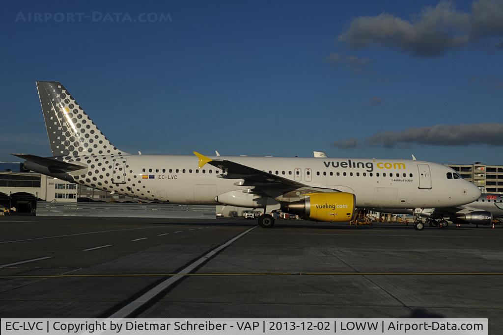 EC-LVC, 2000 Airbus A320-214 C/N 1372, Vueling Airbus 320