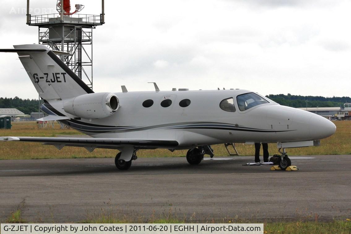G-ZJET, 2009 Cessna 510 Citation Mustang Citation Mustang C/N 510-0161, Parked at Citation Centre