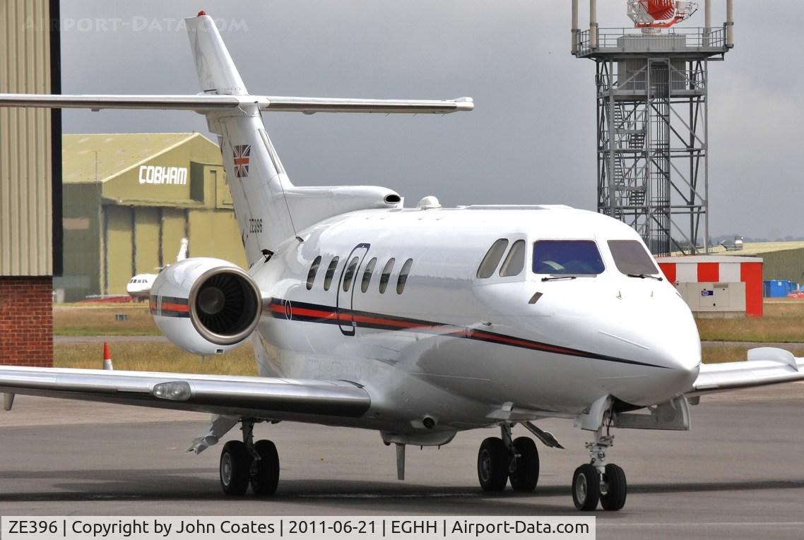ZE396, British Aerospace BAe-125 CC.3 C/N 257211, Visitor at Signatures