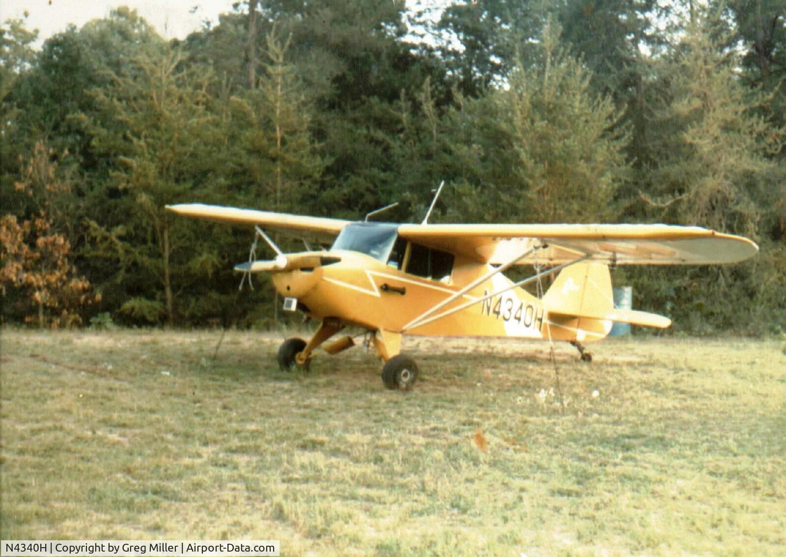 N4340H, 1948 Piper PA-15 Vagabond Vagabond C/N 15-125, This is what it was like when Greg Miller owned this plane.
This picture was taken in the front yard were my dad fly out of