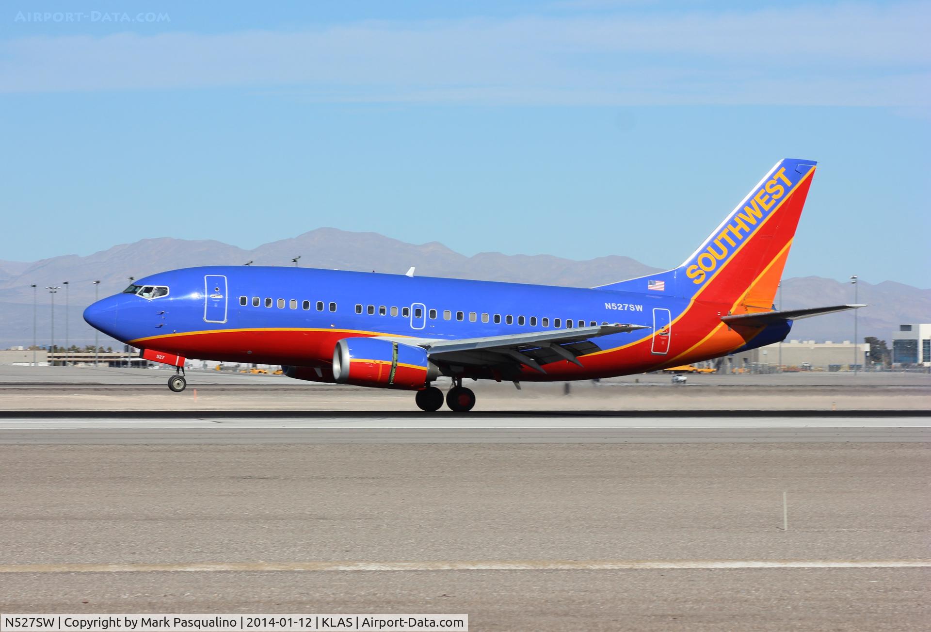 N527SW, 1992 Boeing 737-5H4 C/N 26569, Boeing 737-500