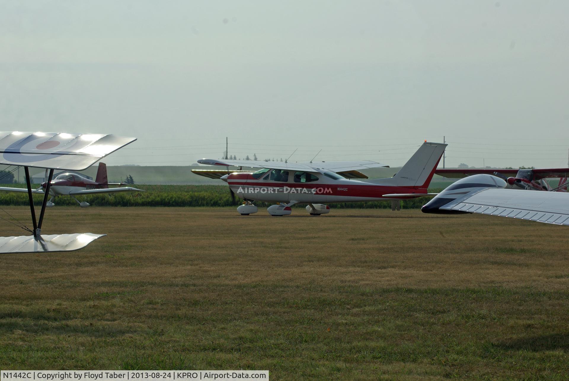 N1442C, 1977 Cessna 177B Cardinal C/N 17702728, Fly Iowa 2013