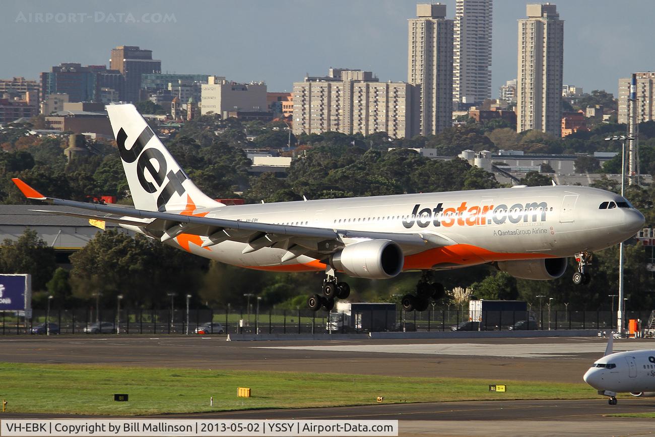 VH-EBK, 2008 Airbus A330-202 C/N 945, FINALS TO 34R