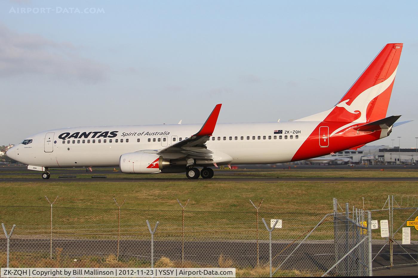 ZK-ZQH, 2011 Boeing 737-838 C/N 39357, TAXI TO 16L