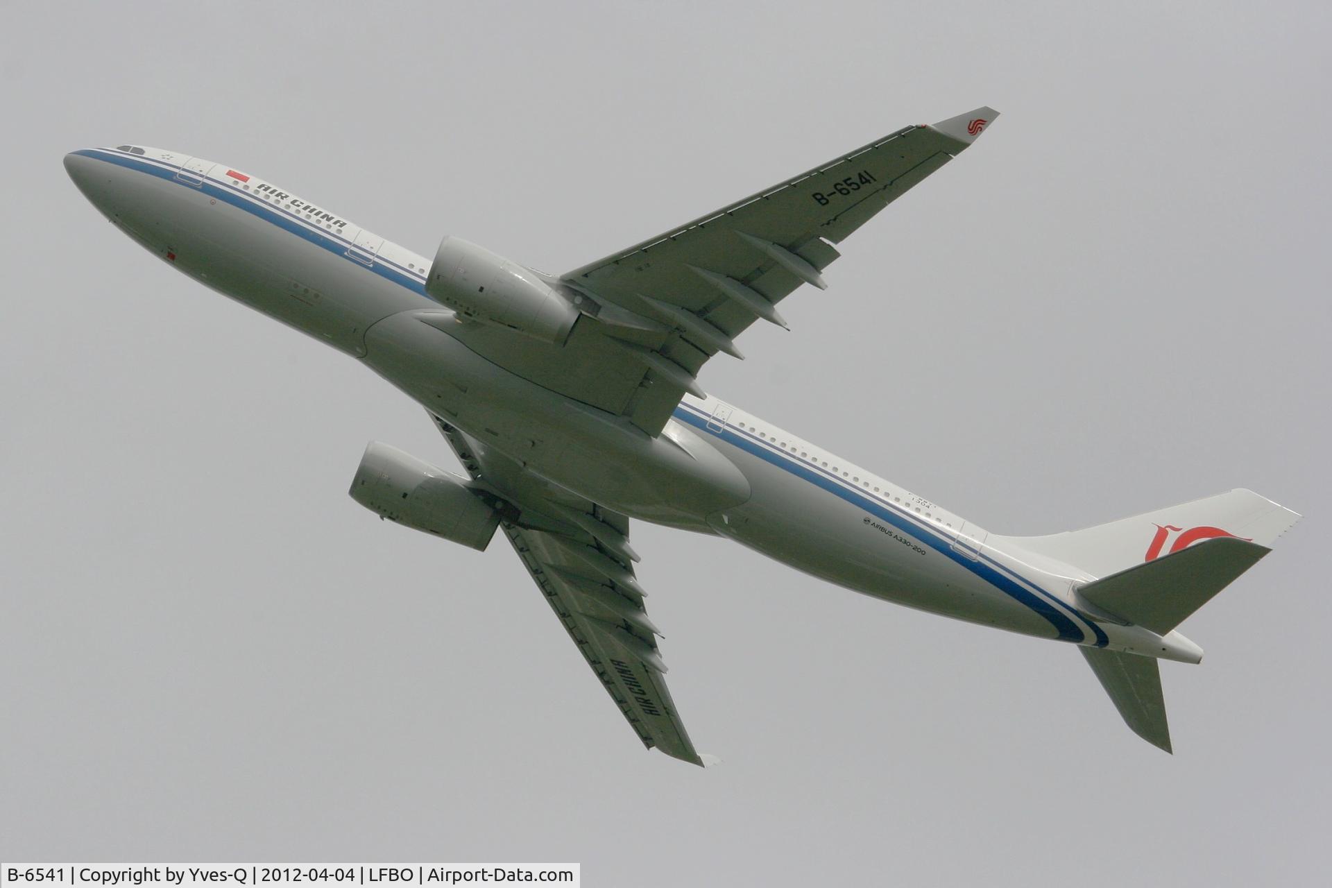 B-6541, 2012 Airbus A330-243 C/N 1304, Airbus A330-243, Take off Rwy 32R, Toulouse Blagnac Airport (LFBO-TLS)