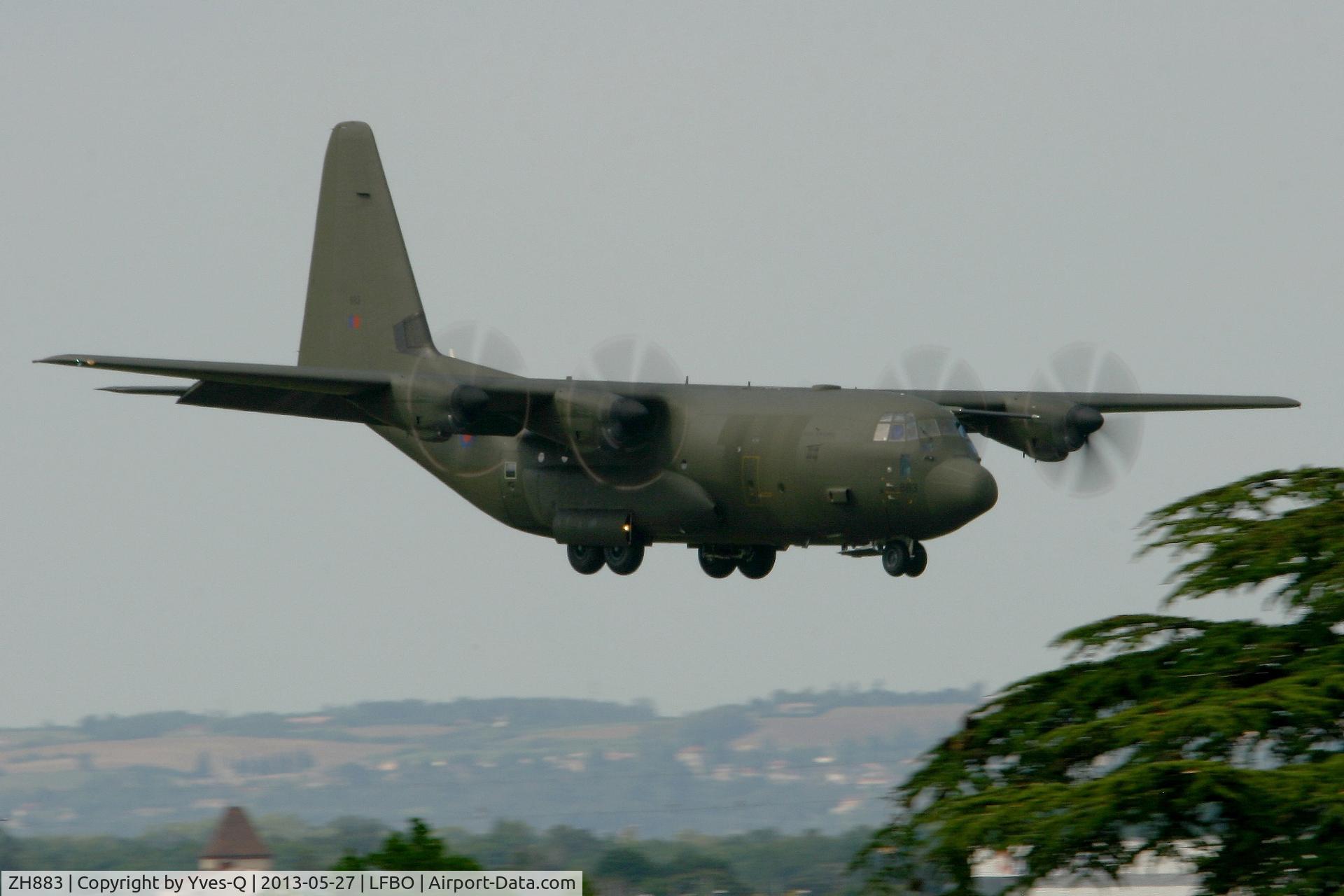 ZH883, 1999 Lockheed Martin C-130J Hercules C.5 C/N 382-5481, Royal Air Force Lockheed Martin C-130J Hercules C.5, Short Approach Rwy 14R, Toulouse Blagnac Airport (LFBO-TLS)