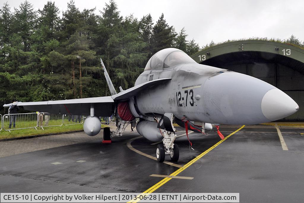 CE15-10, McDonnell Douglas EF-18BM Hornet C/N 0523/B089, at Phantom flyout