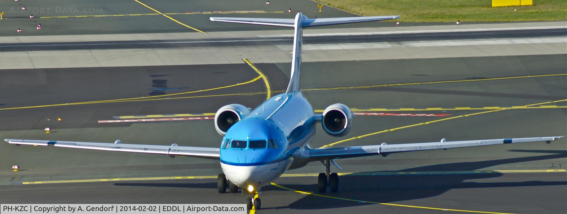 PH-KZC, 1996 Fokker 70 (F-28-0070) C/N 11566, KLM Cityhopper, nice view at Düsseldorf Int'l(EDDL) on a beautiful winter day