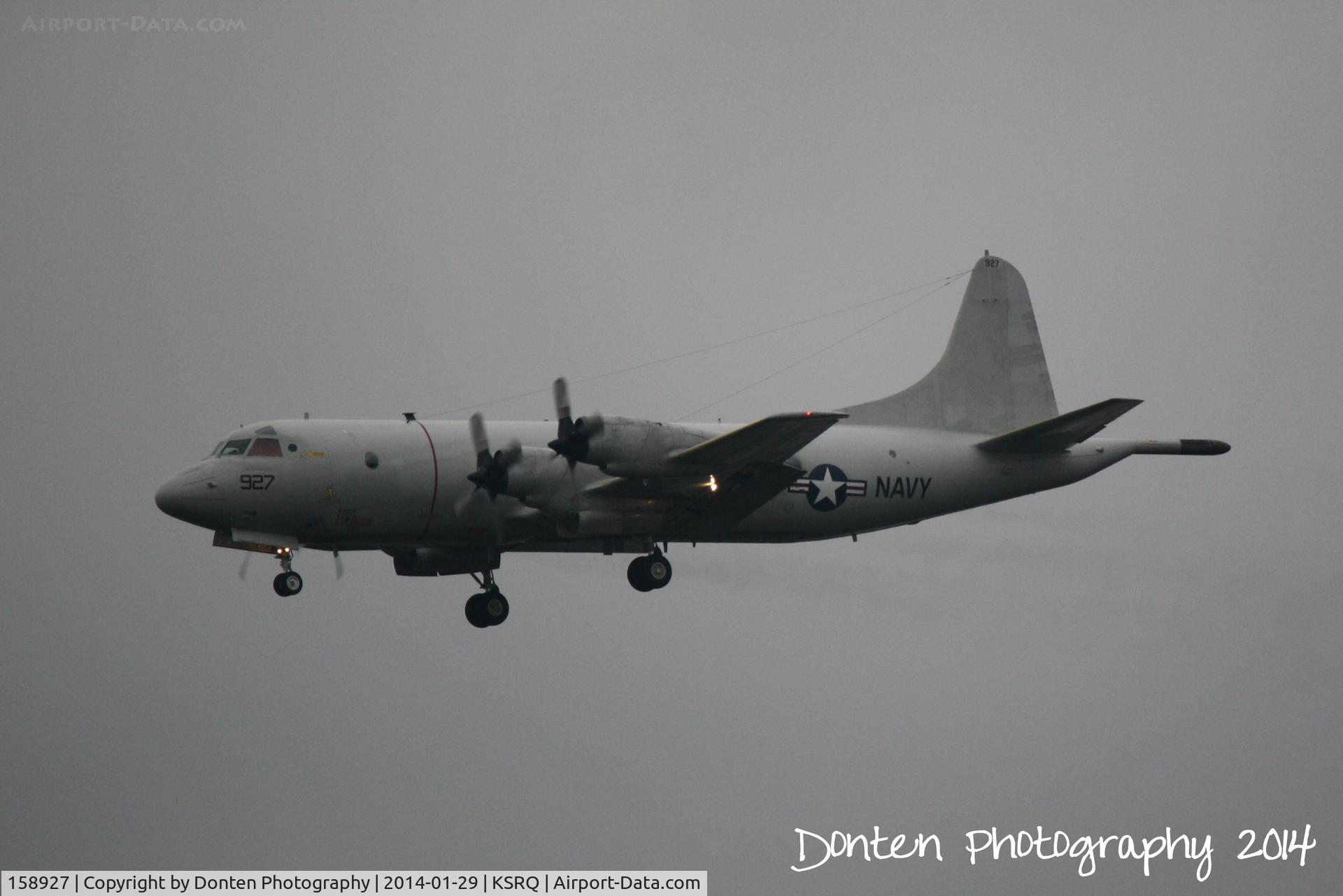 158927, Lockheed P-3C-145-LO Orion C/N 285A-5599, A P-3 Orion from the VP-26 “Tridents” squadron at Naval Air Station Jacksonville performs maneuvers at Sarasota-Bradenton International Airport