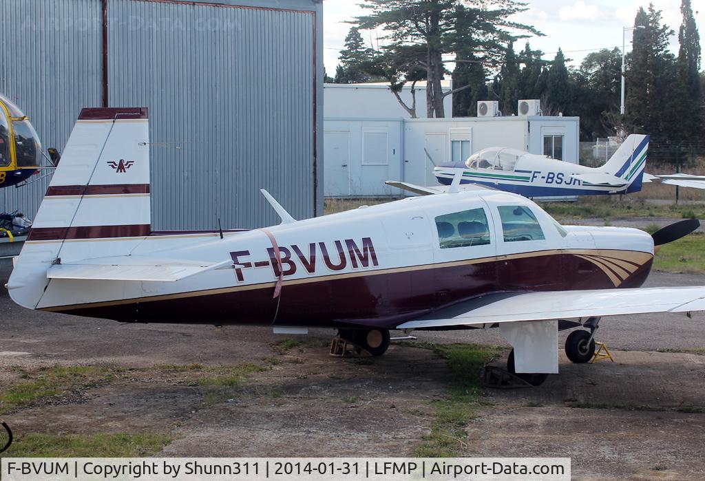 F-BVUM, Mooney M20E C/N 700032, Parked at the Airclub...