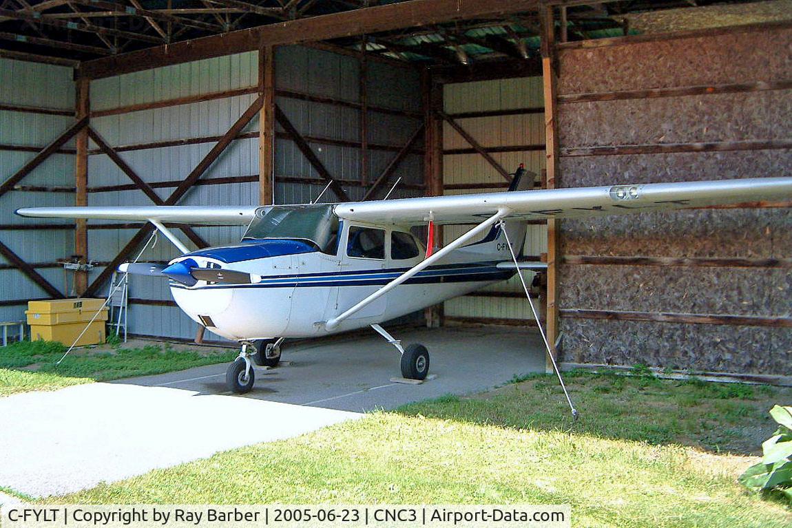 C-FYLT, 1969 Cessna 172K Skyhawk C/N 17258147, Cessna 172K Skyhawk [172-58147] Brampton~C 23/06/2005
