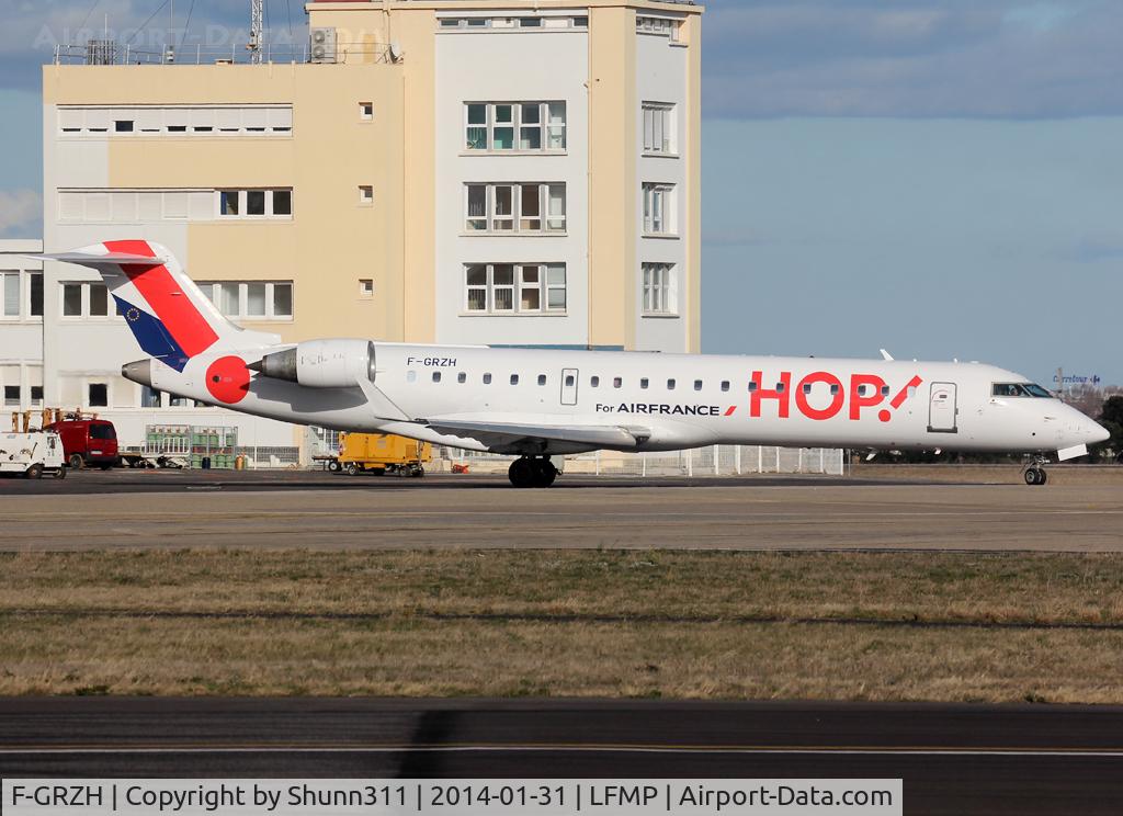 F-GRZH, 2003 Canadair CRJ-702 (CL-600-2C10) Regional Jet C/N 10089, Taxiing for depature to ORY