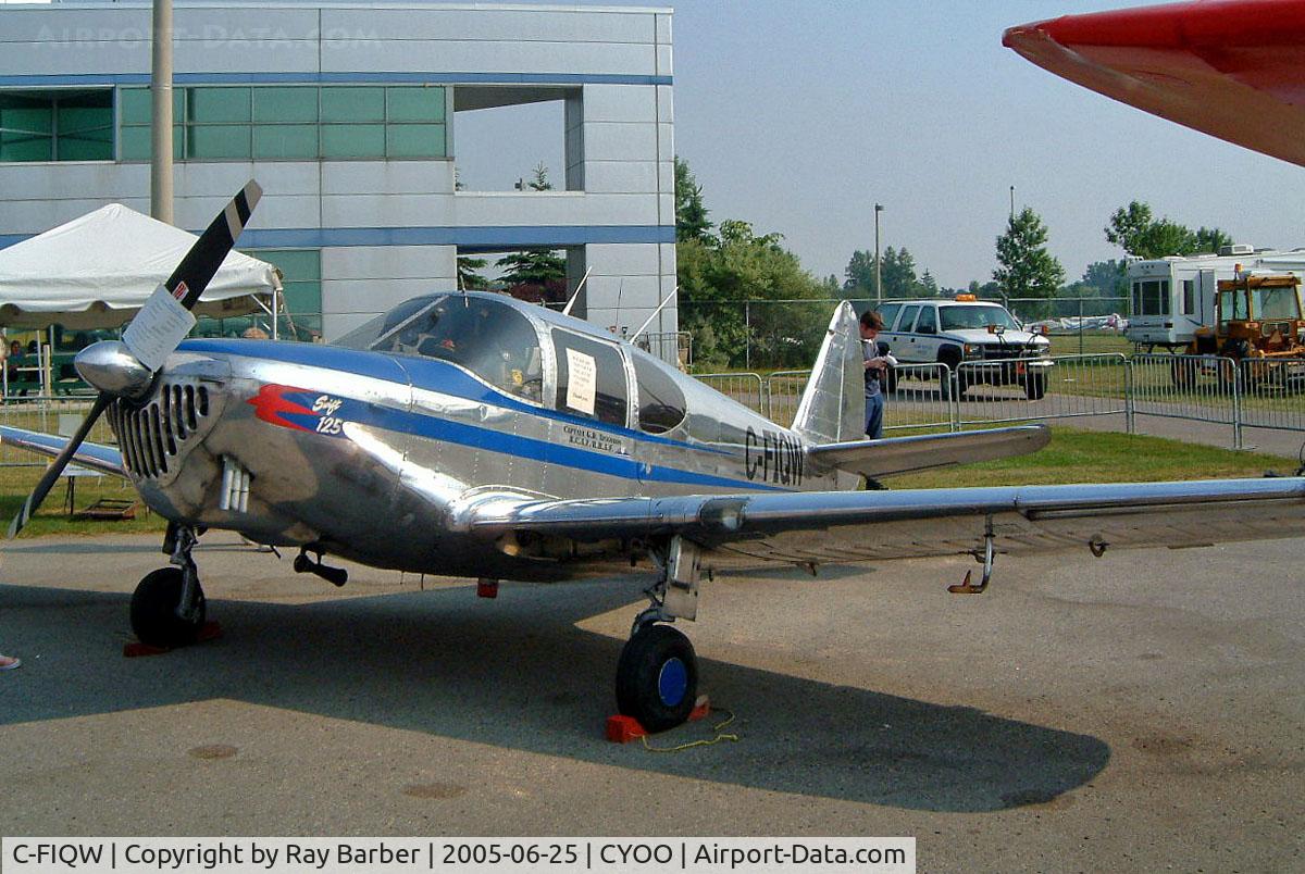 C-FIQW, 1949 Globe GC-1B Swift C/N 3689, Temco Globe GC-1B Swift [3689] Oshawa~C 25/06/2005