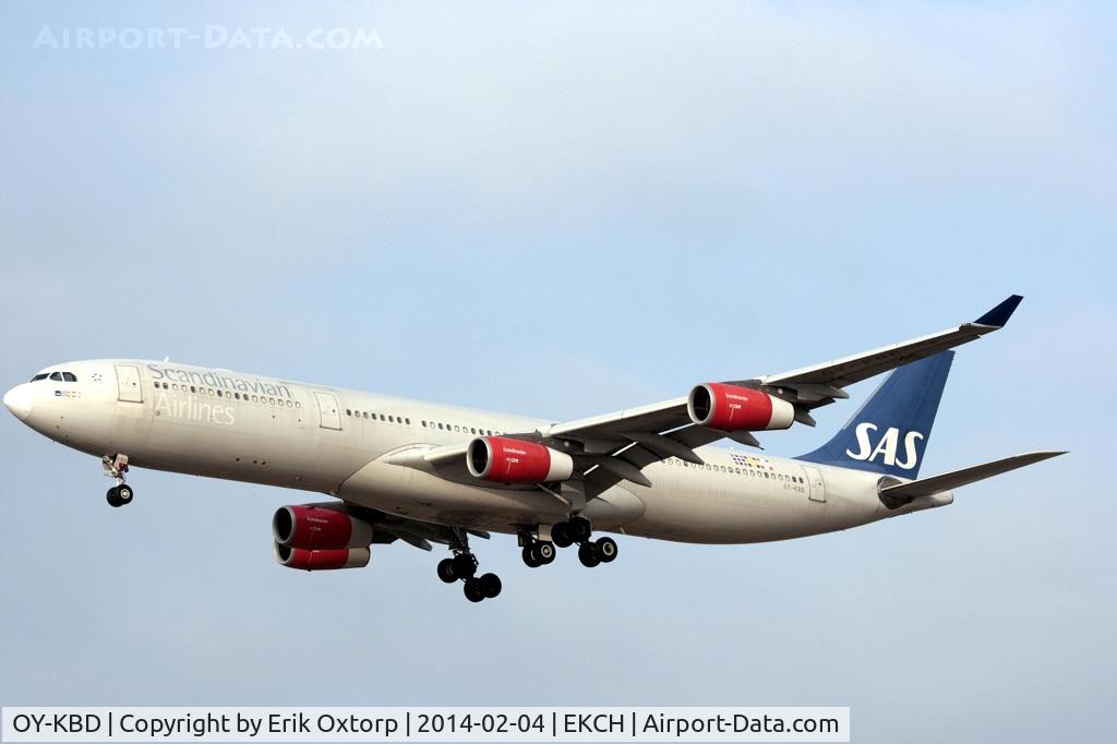 OY-KBD, 2002 Airbus A340-313X C/N 470, OY-KBD landing on 22L