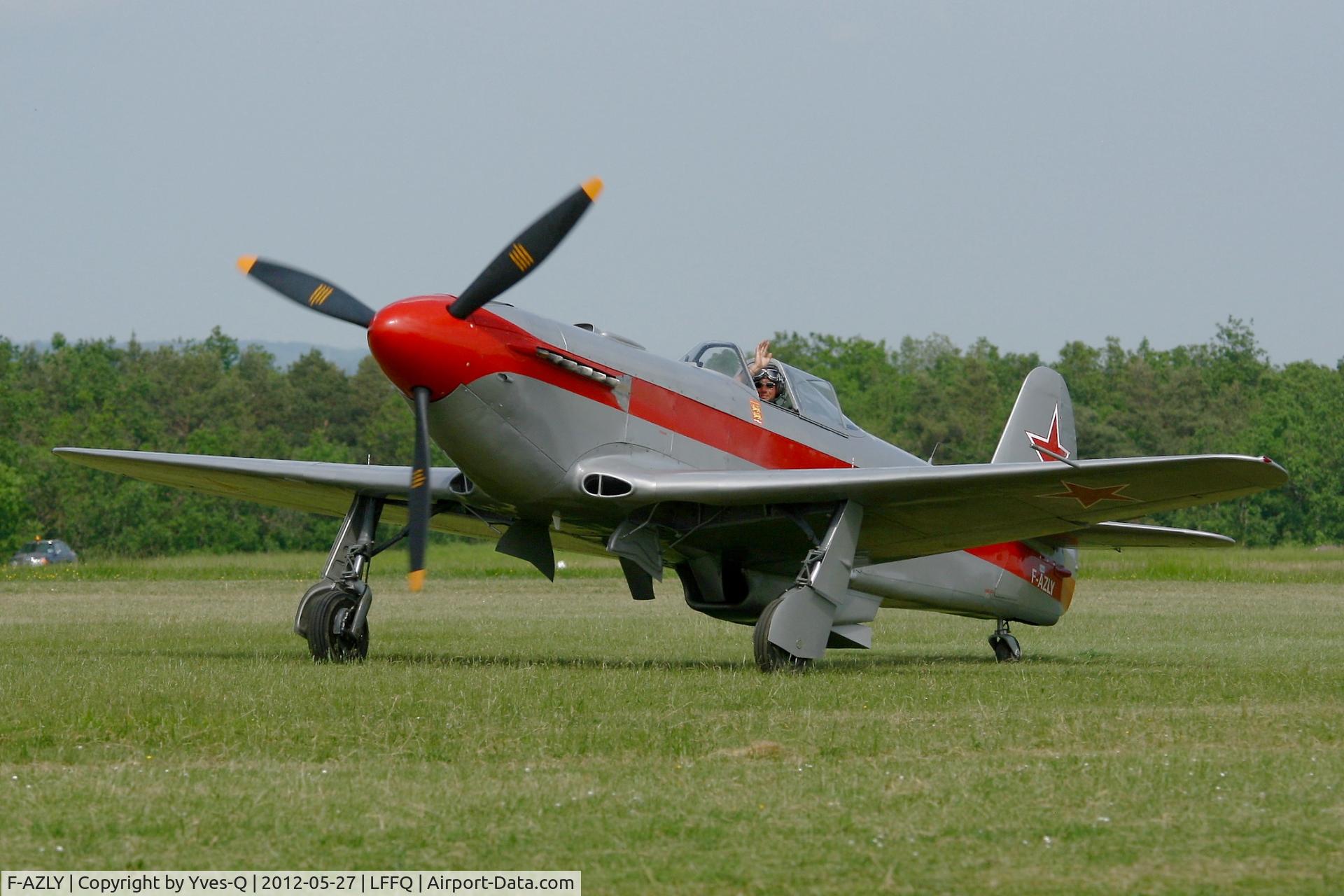 F-AZLY, Yakovlev Yak-3U C/N 172890, Yakovlev YAK 3U, La Ferté Alais Airfield (LFFQ) Air Show 2012
