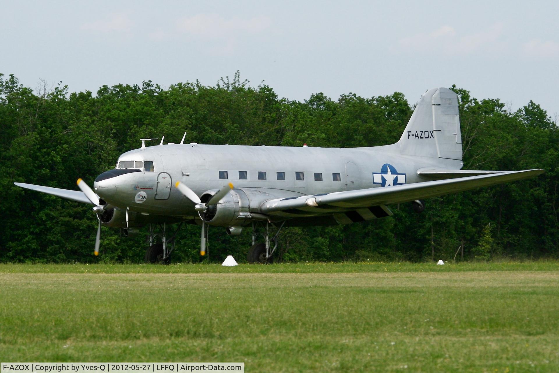 F-AZOX, 1945 Douglas DC-3C-S1C3G (C-47B-35-DK) C/N 16604, Douglas DC-3C-S1C3G, La Ferté-Alais Airfield (LFFQ) Air show 2012