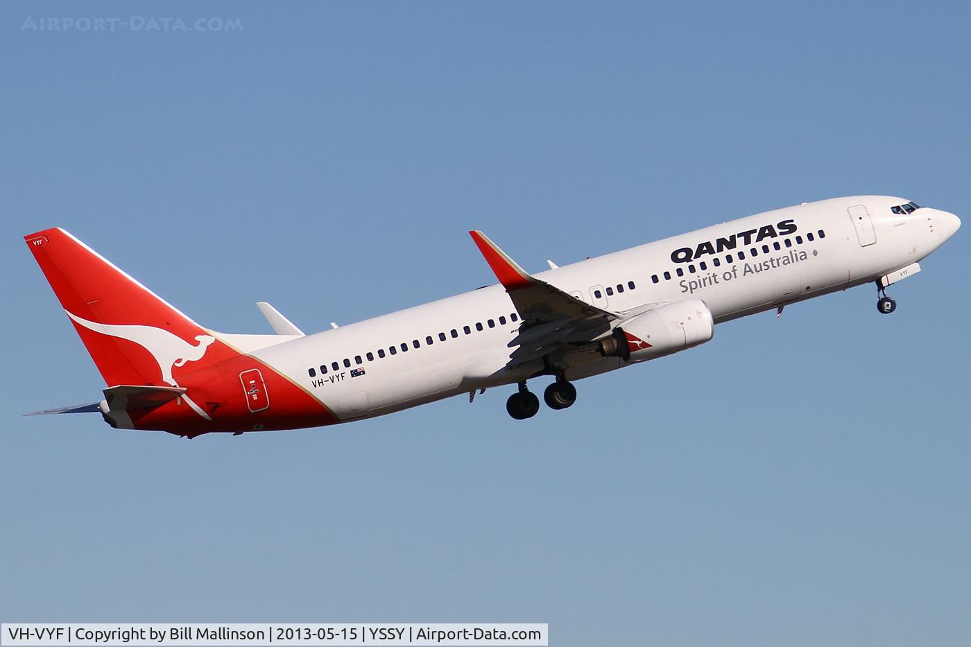 VH-VYF, 2005 Boeing 737-838 C/N 33994, AWAY FROM 34L