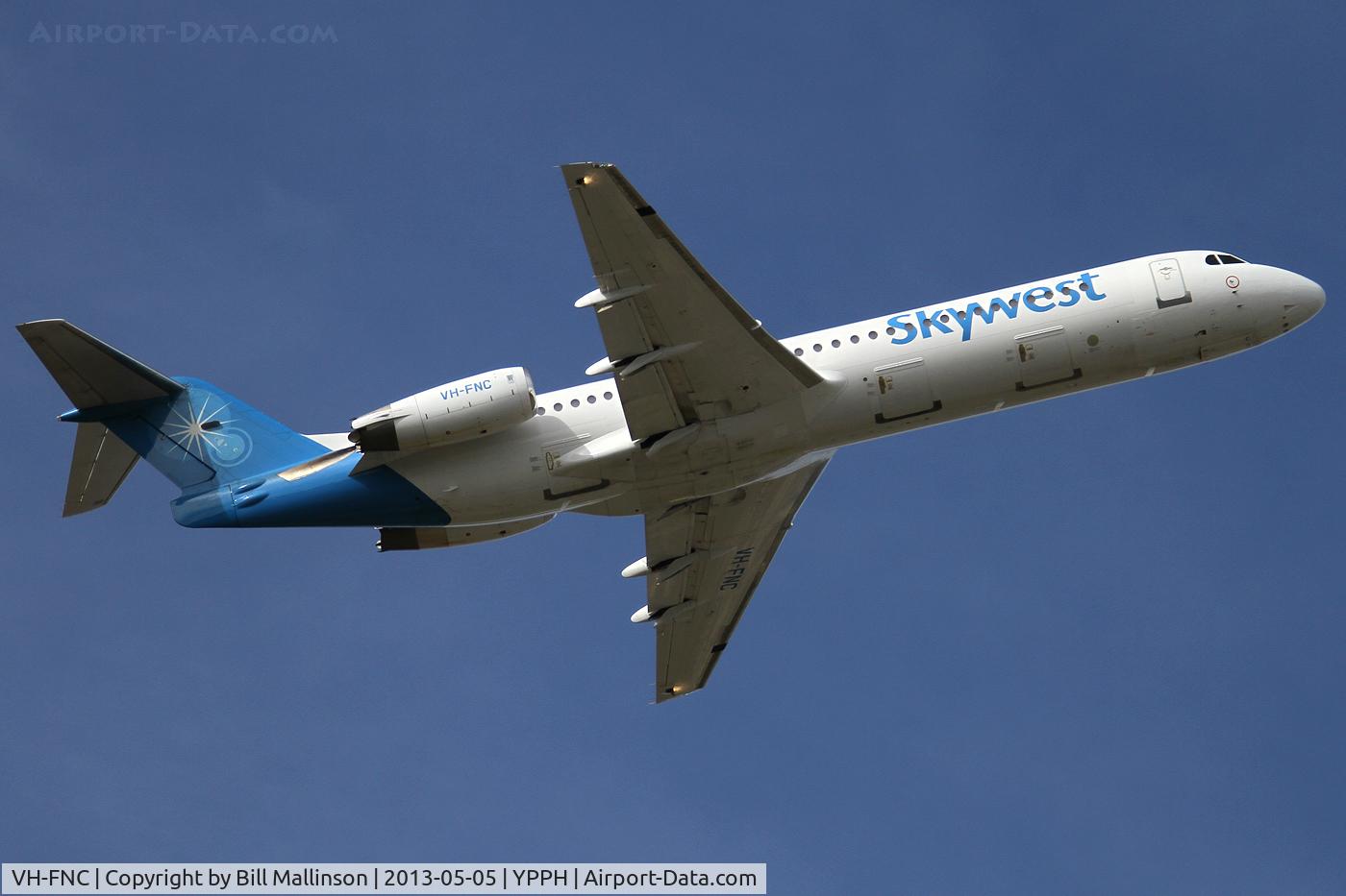 VH-FNC, 1991 Fokker 100 (F-28-0100) C/N 11334, away from 21