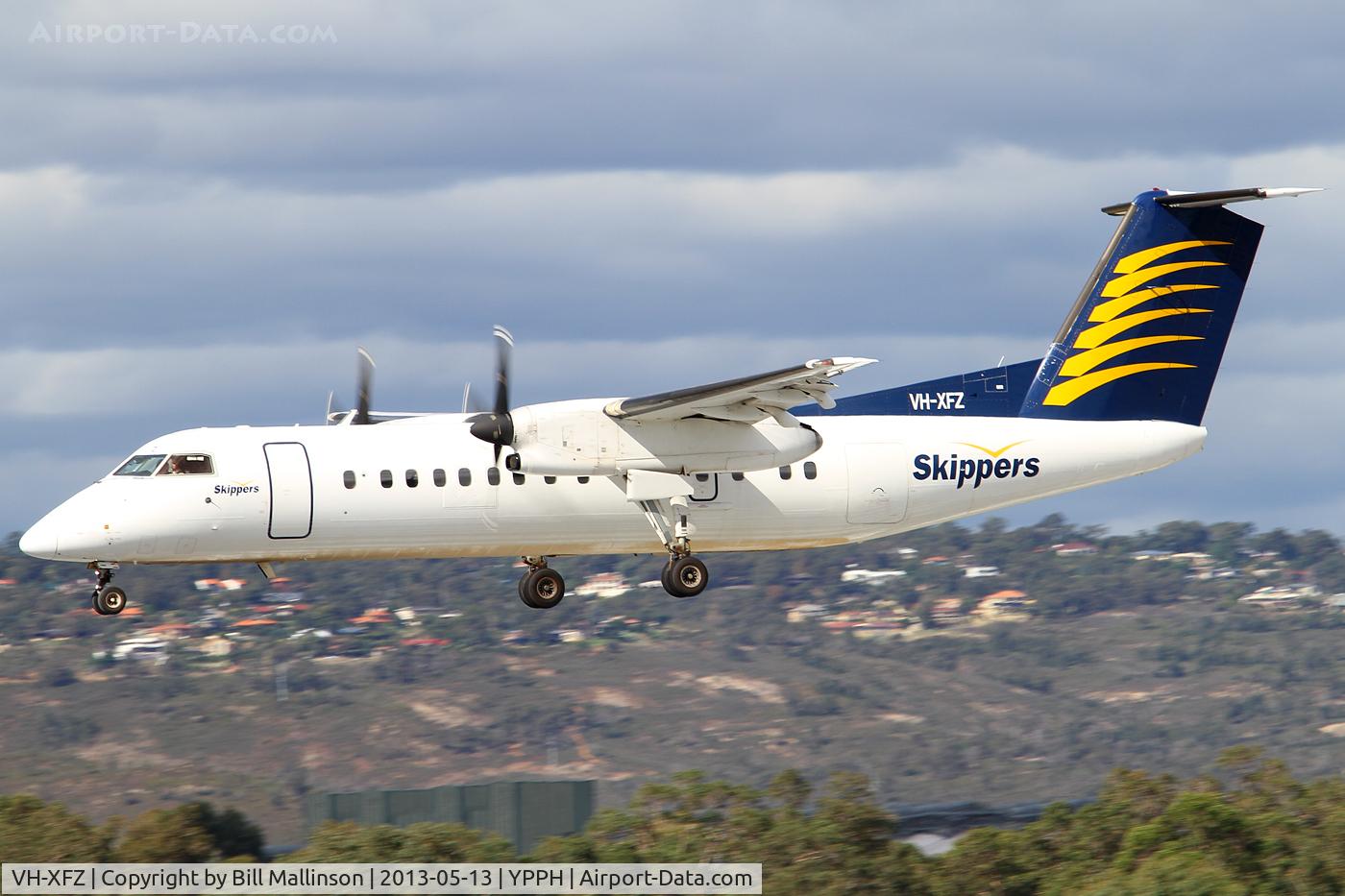 VH-XFZ, 1993 De Havilland Canada DHC-8-314 Dash 8 C/N 365, APPROACH TO 03