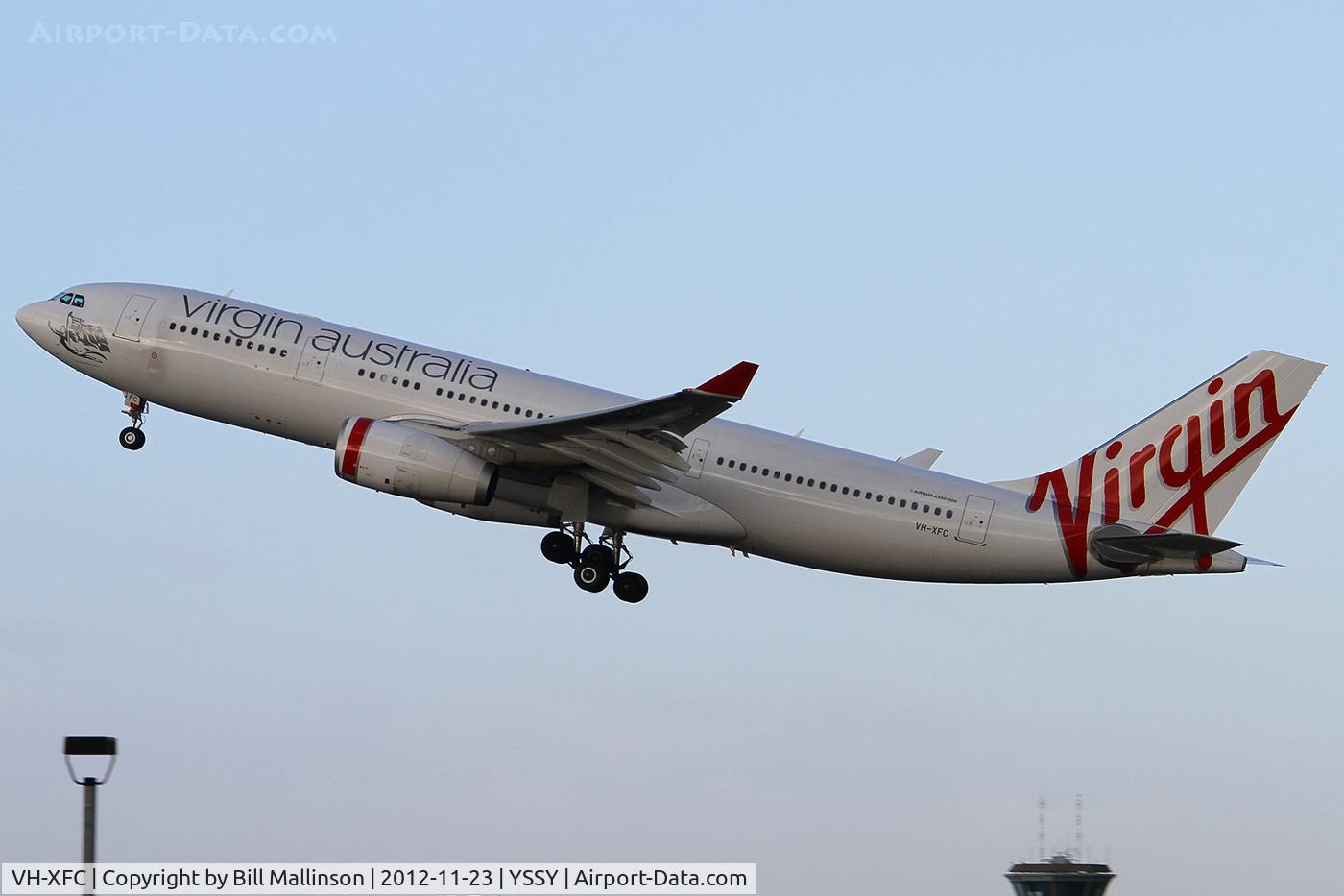 VH-XFC, 2012 Airbus A330-243 C/N 1293, AWAY FROM 16R