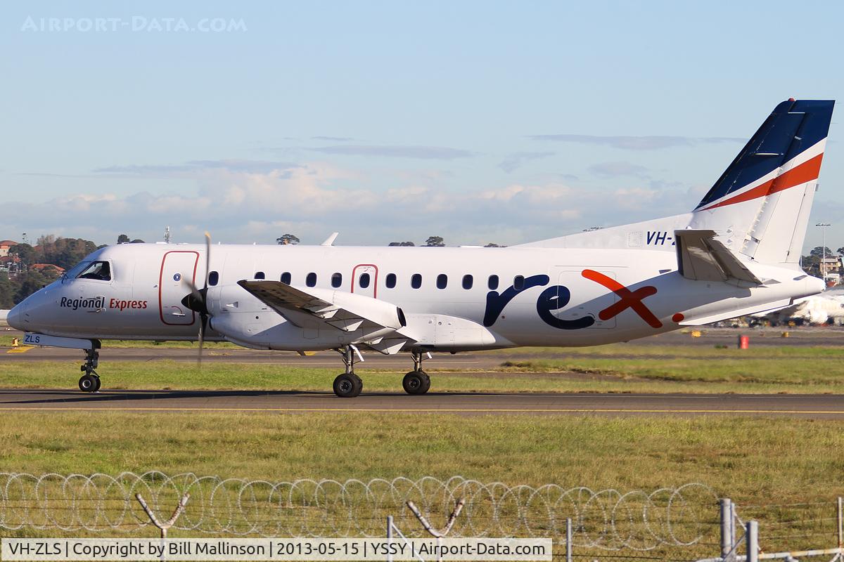 VH-ZLS, 1996 Saab 340B+ C/N 340B-383, TAXI TO 34R