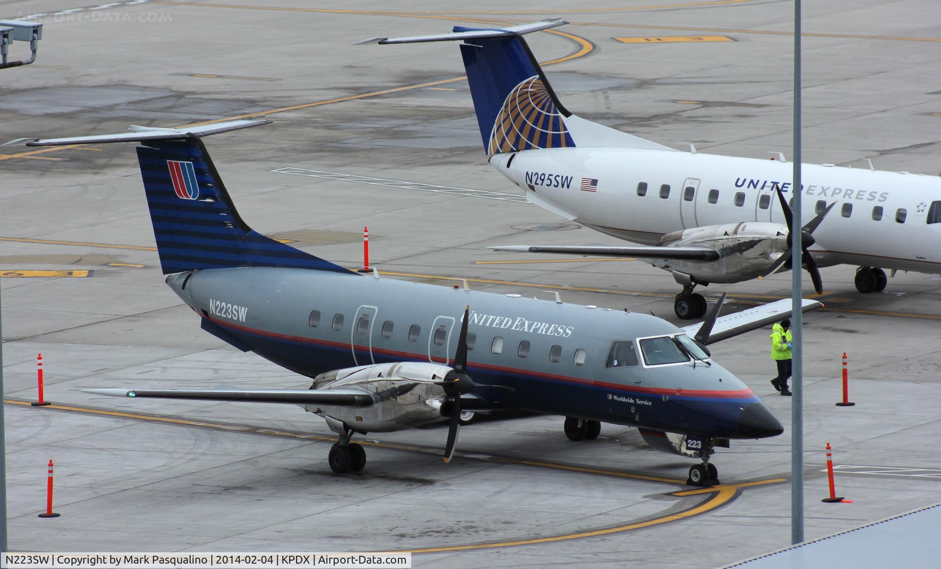 N223SW, 1995 Embraer EMB-120ER Brasilia C/N 120.291, EMB-120ER