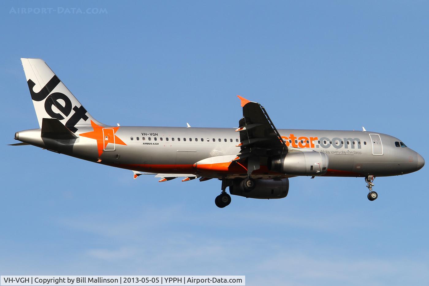 VH-VGH, 2010 Airbus A320-232 C/N 4495, FINALS TO 21