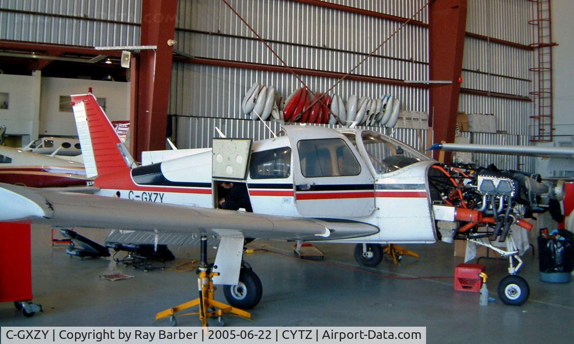 C-GXZY, 1976 Piper PA-28R-200 Cherokee Arrow C/N 28R-7635286, Piper PA-28R-200 Cherokee Arrow II [28R-7635286] Toronto-City Centre Airport~C 22/06/2005