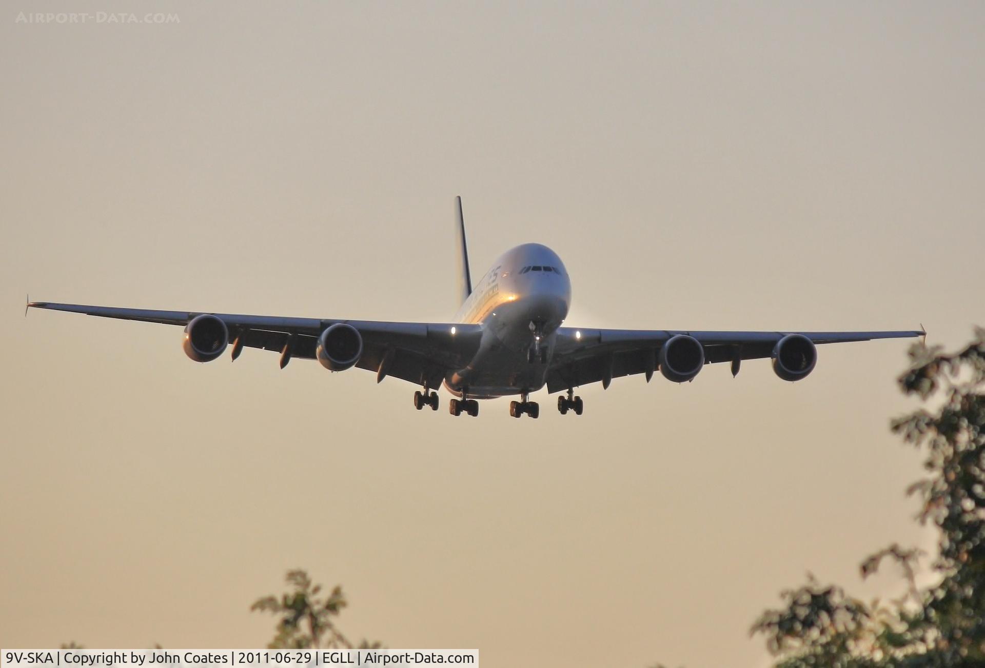 9V-SKA, 2007 Airbus A380-841 C/N 003, Dawn approach to 27L